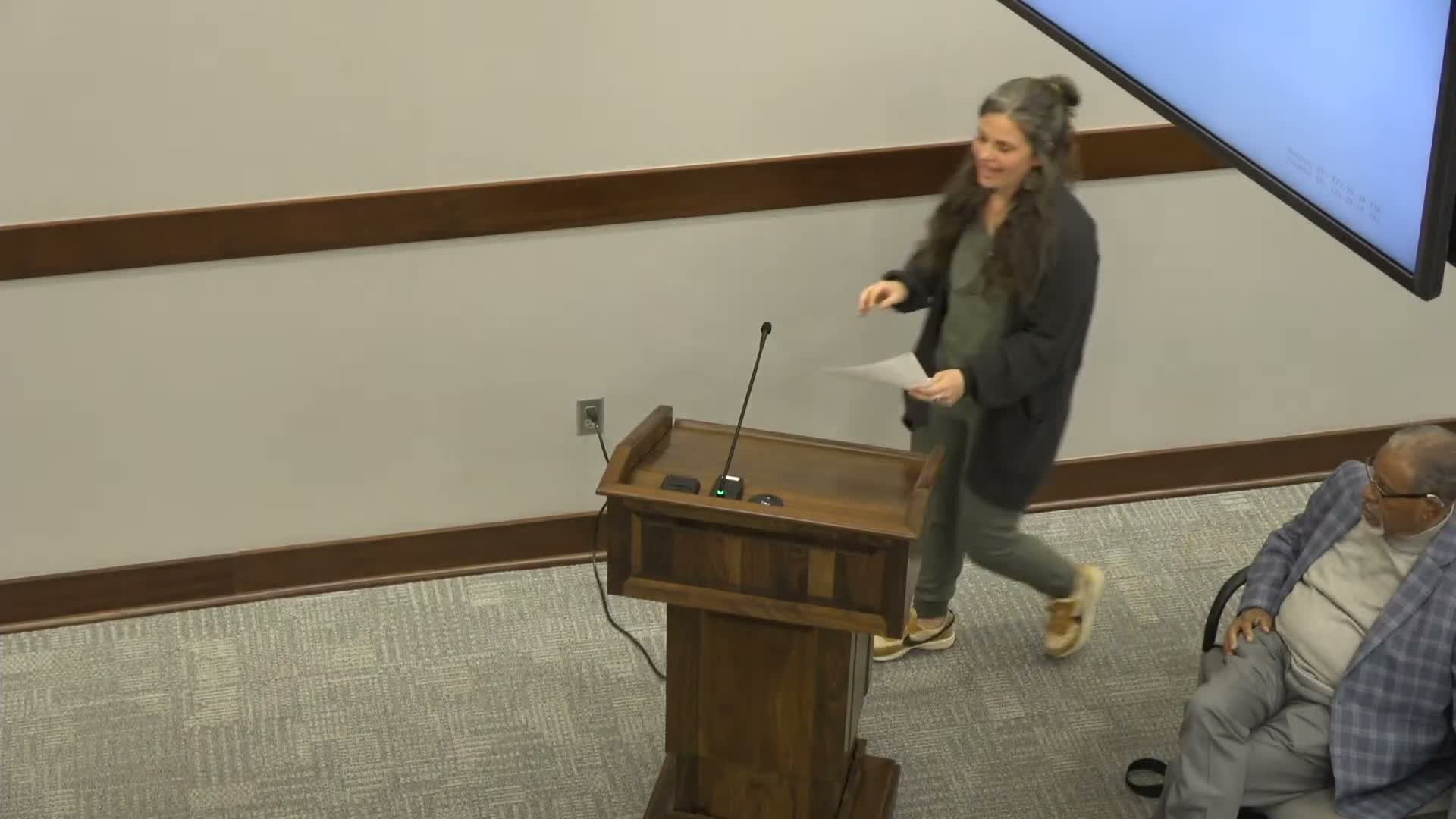 Opelika council hears plan to convert old chamber into pediatric clinic as city entertains sale