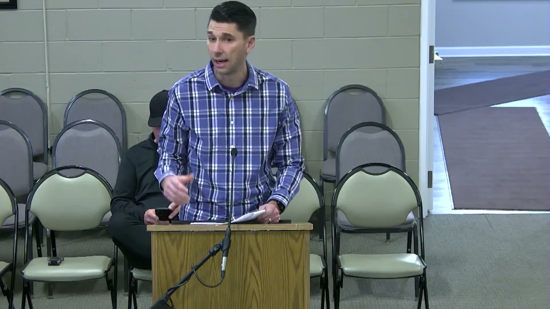 Baseball league reports enrollment dip, early‑registration discount and $30,000 short‑term revenue tradeoff