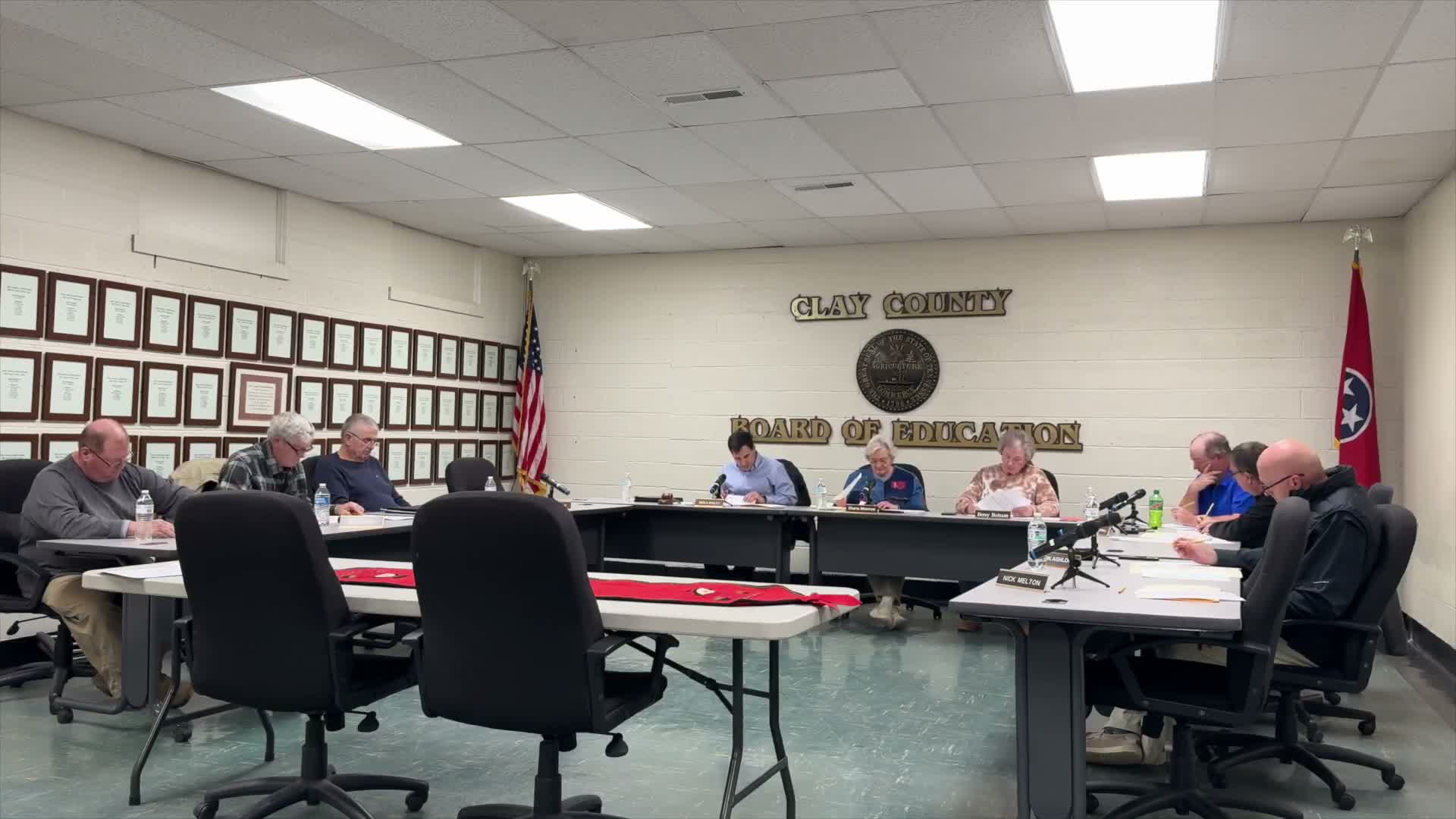 Board approves Twin Lakes for internet access, recommends Twin Lakes for fiber