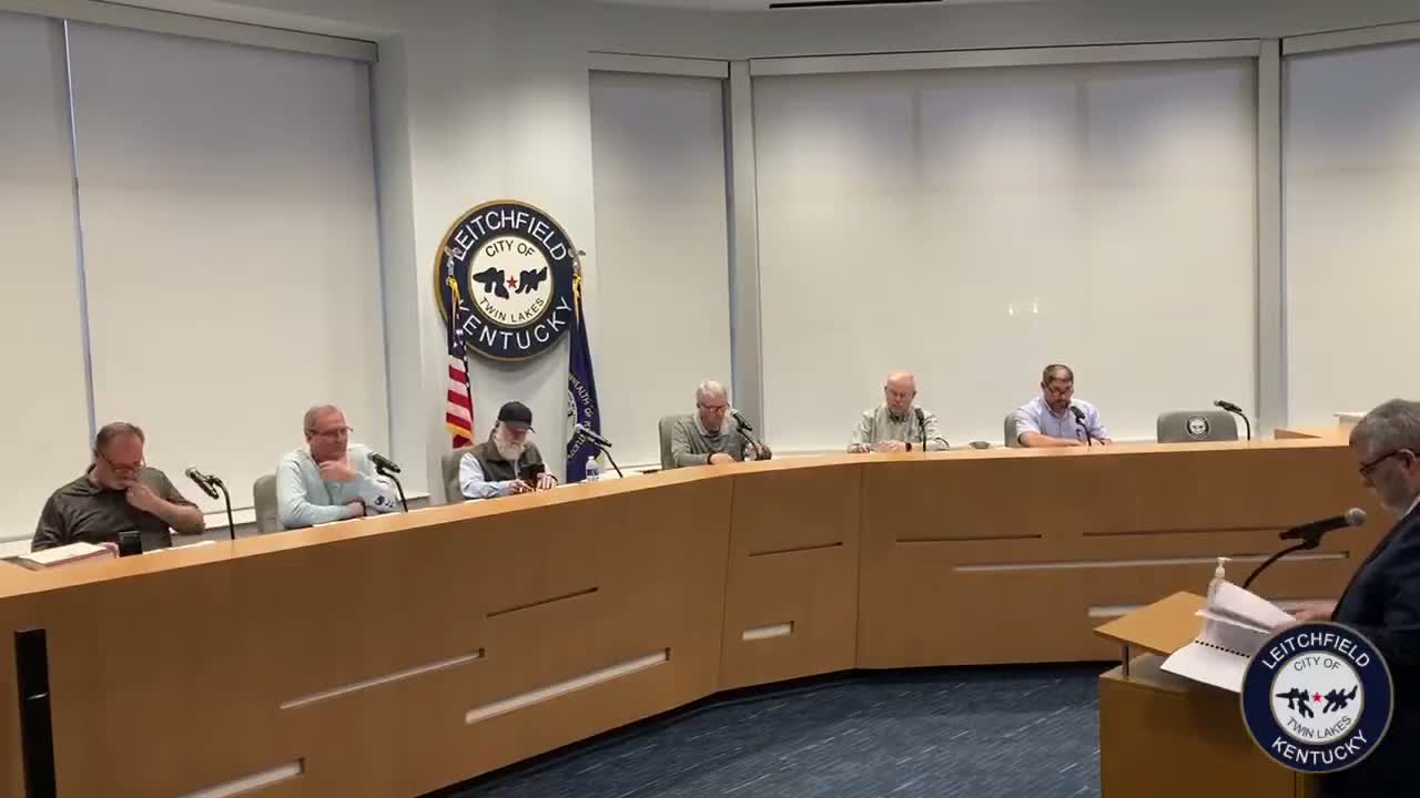 Auditor: no material weaknesses found; board hears revenue dip tied to industrial loss