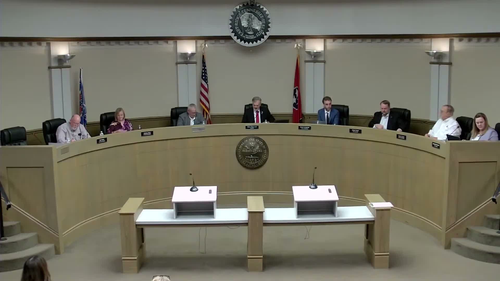 East Ridge council interviews four finalists for city manager, delays selection to next meeting