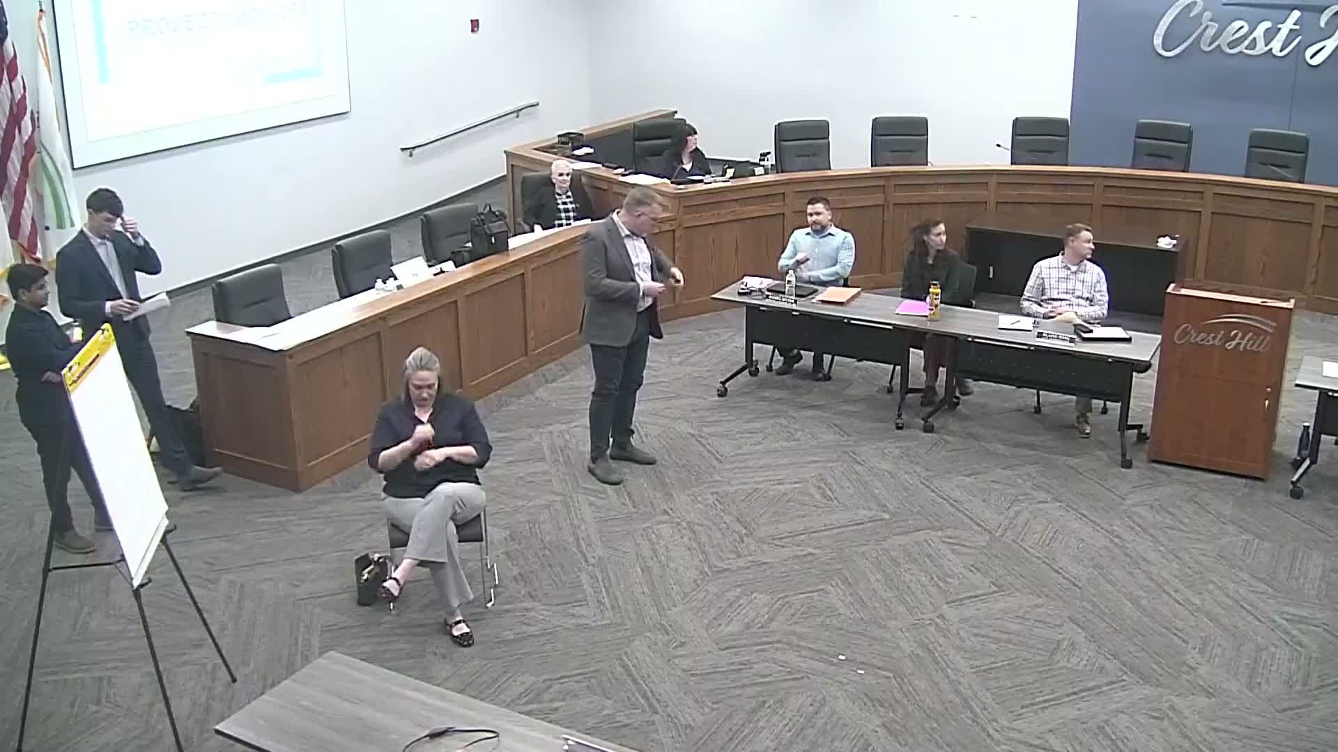 Crest Hill planners start comprehensive‑plan update; residents flag water, downtown and Broadway as top priorities