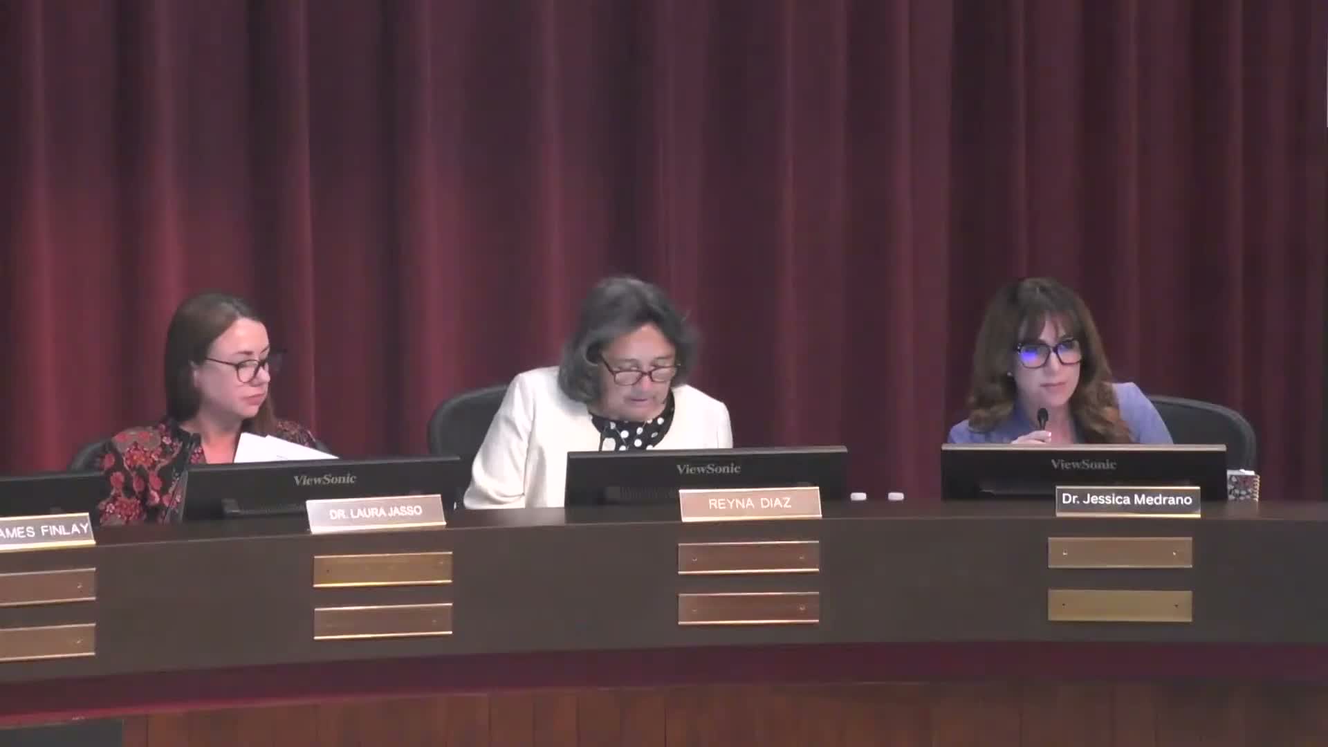 Principal and students spotlight Duarte High's early college program at board meeting