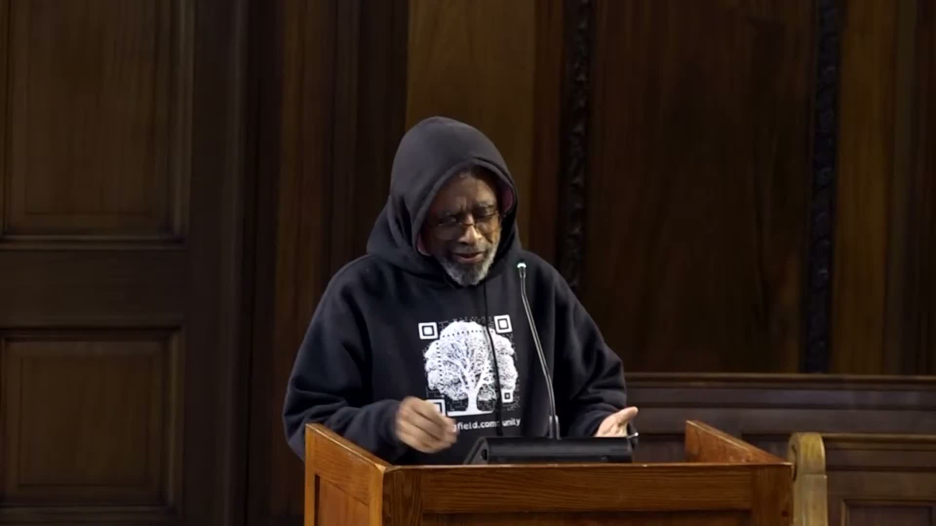 Residents urge clearer camper enforcement, seek fence permit waiver; resident cites rising utility bills