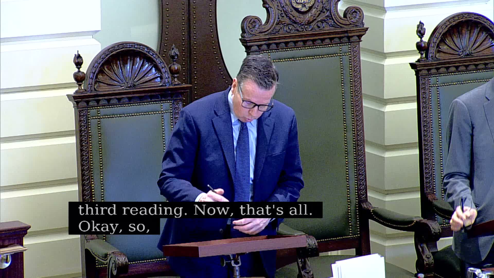 Senate orders House bill creating sick leave bank for state employee to third reading