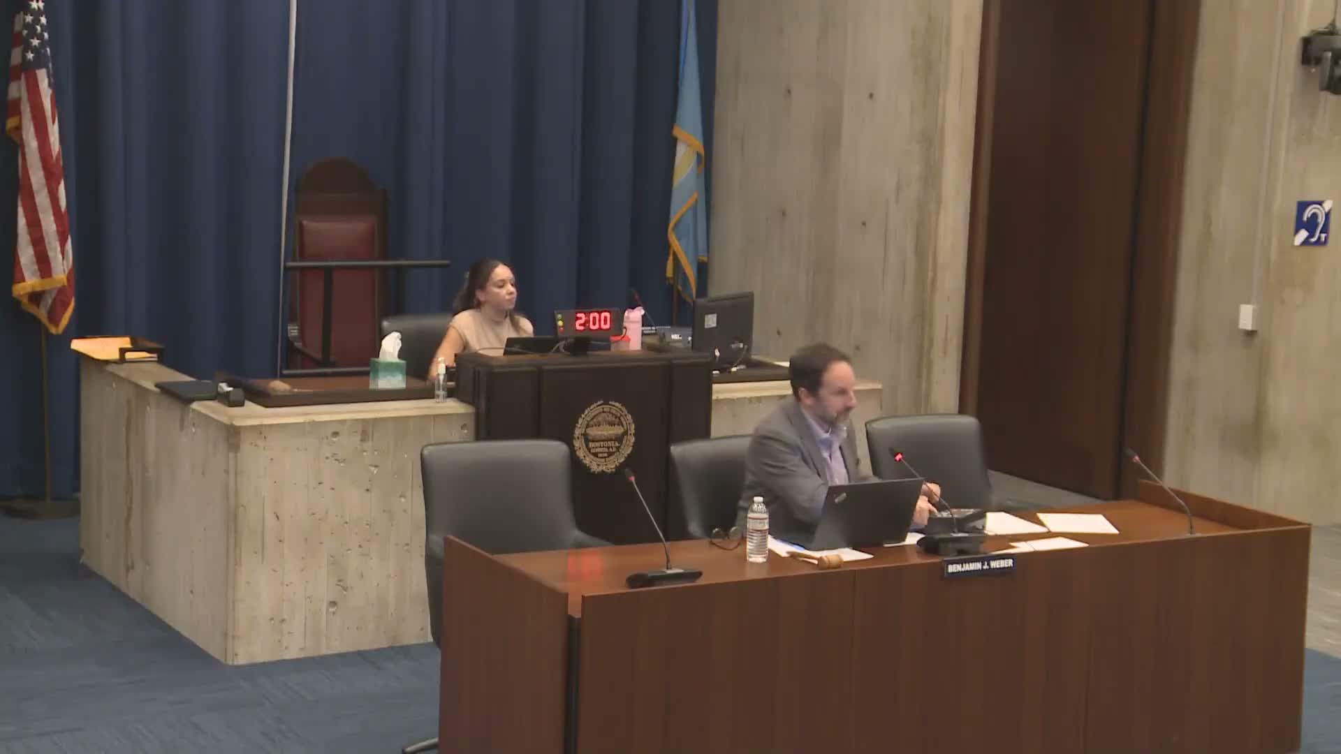 Residents press council to expand and maintain public restrooms near transit hubs