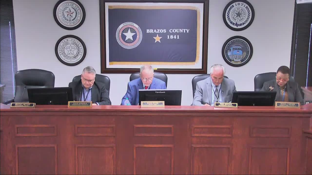 Commissioners pick College Station City Hall among early voting sites after debate about campus curbside access