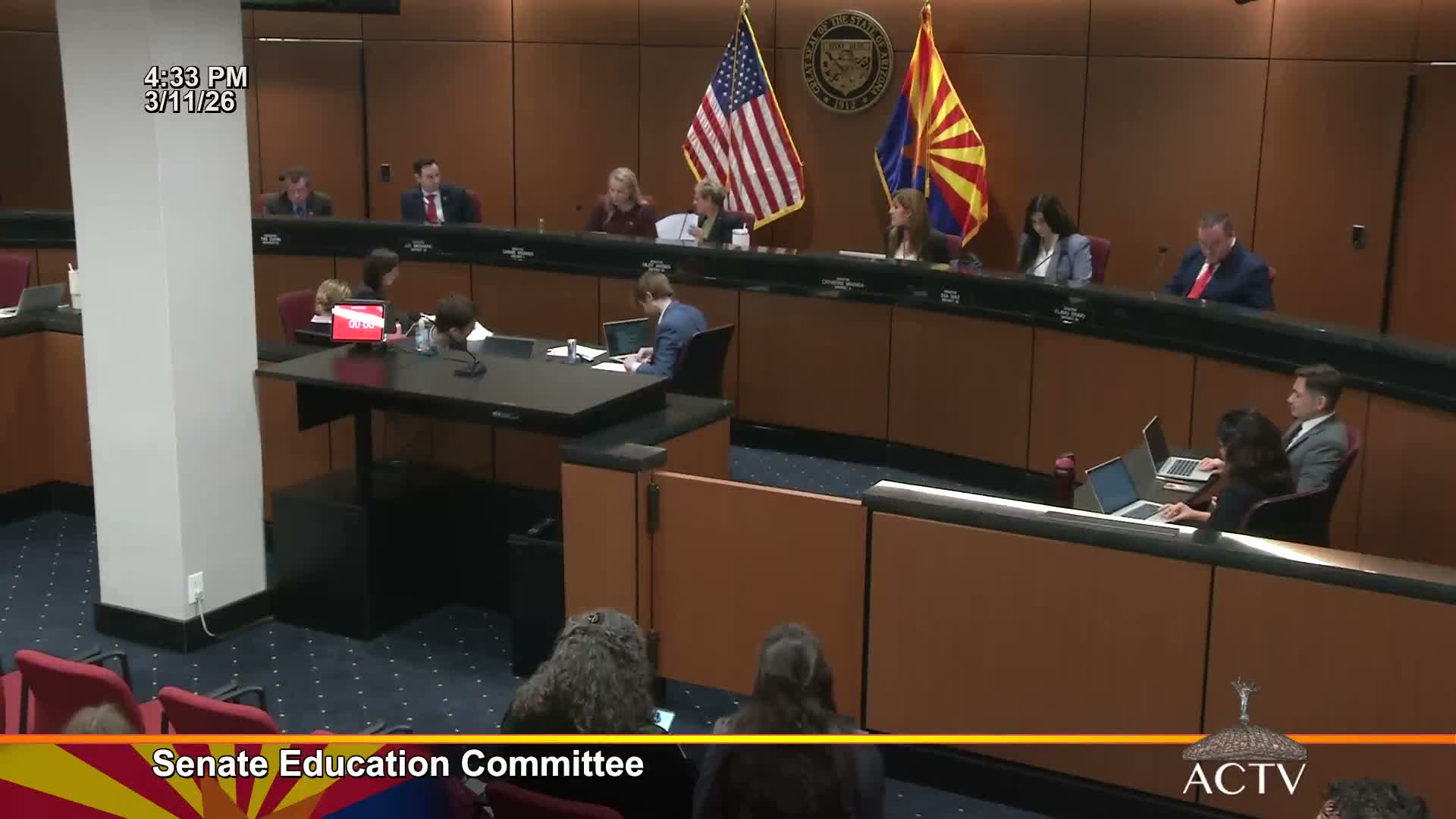 Committee adopts amendment and advances school-board term-limits bill