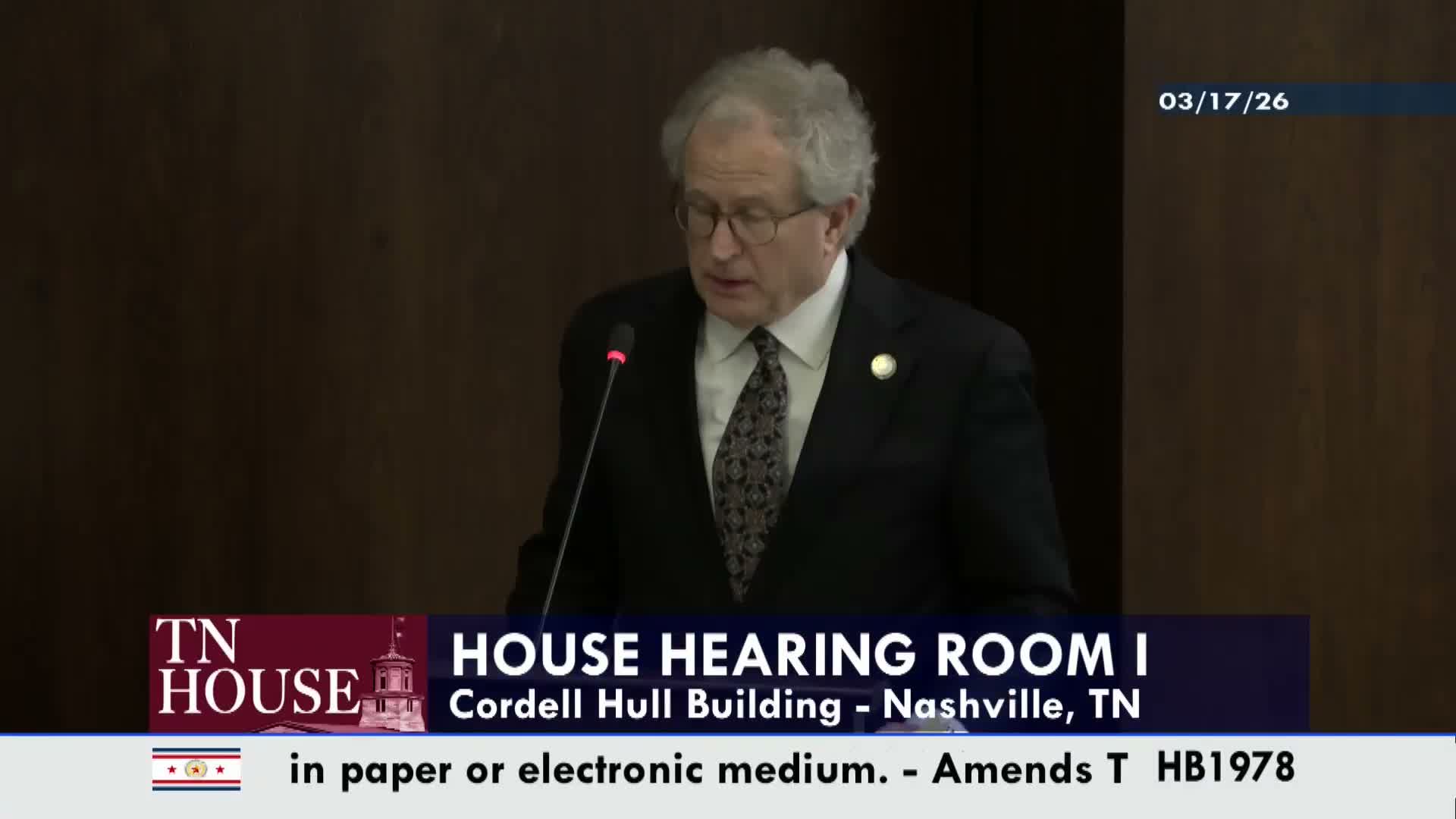 Committee advances bill extending tax exemption for large distribution projects after debate over corporate benefit