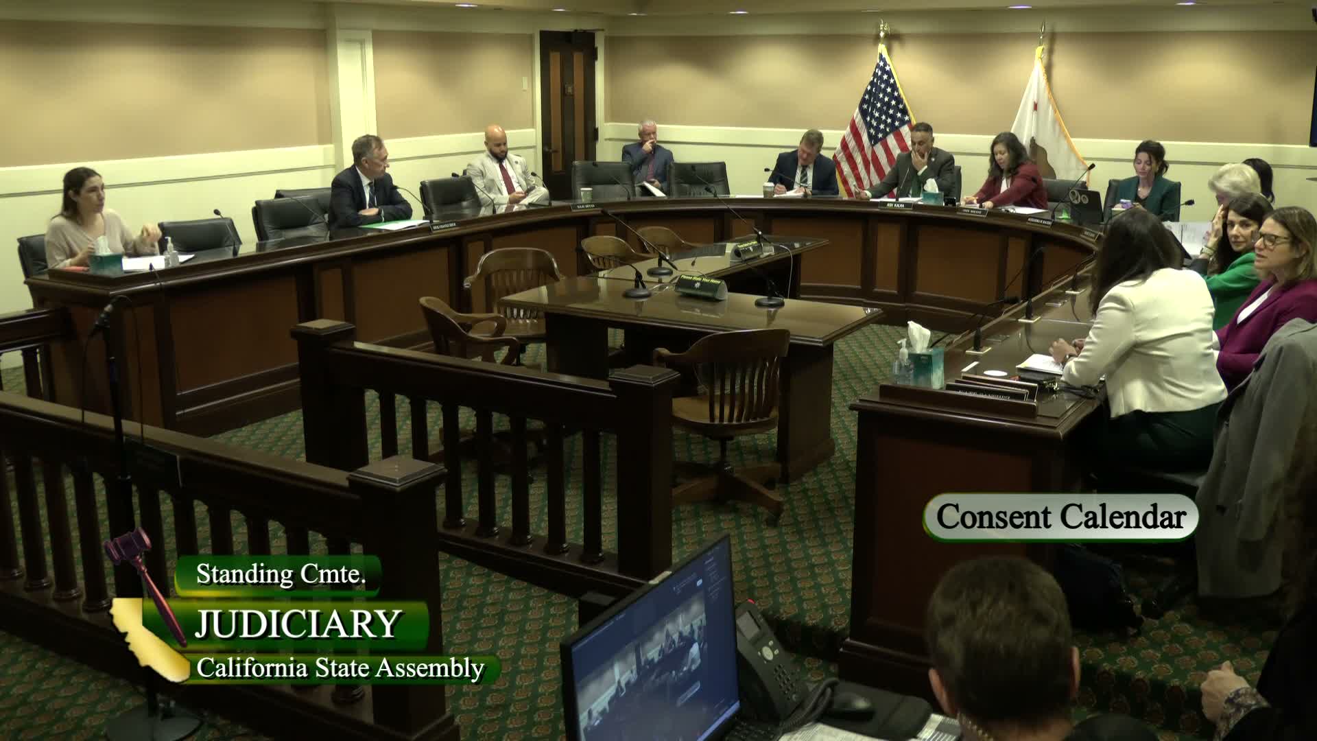 Panel clears technical fixes to online notarization law after questions about platform fees