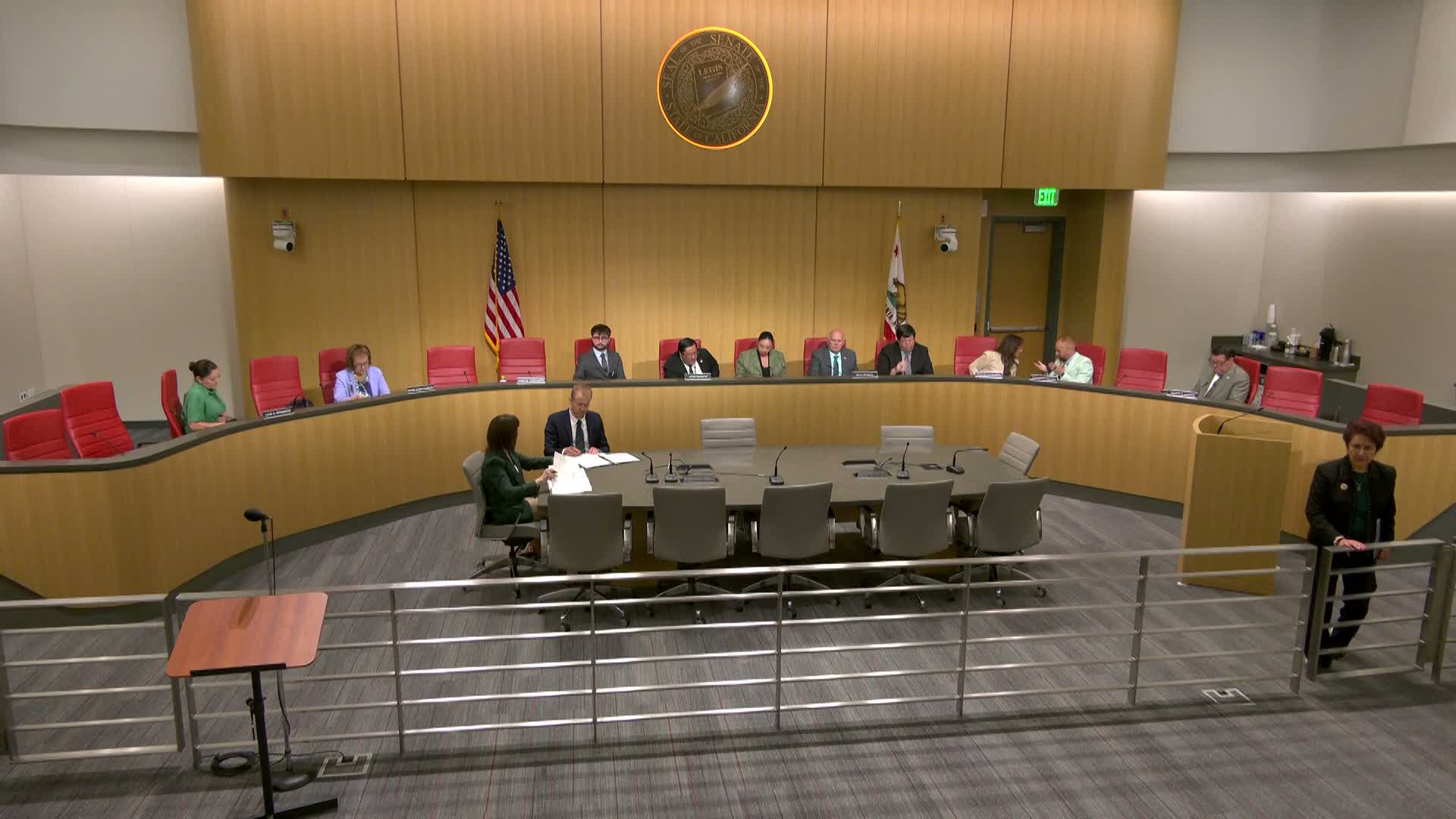 Committee advances bill to standardize state coordination and permitting after wildfire disasters