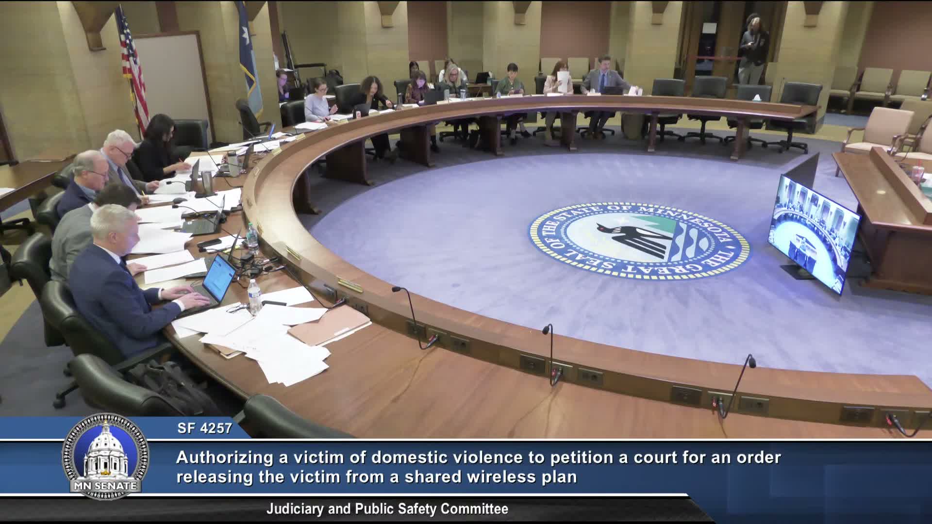 Panel approves court tool to move domestic‑violence victims off shared wireless plans