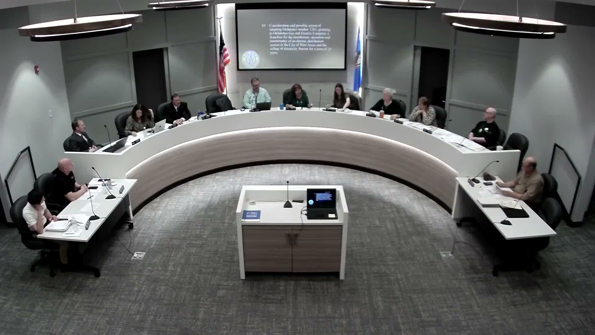 War Acres approves six‑month trial of roll‑off recycling container with Waste Connections