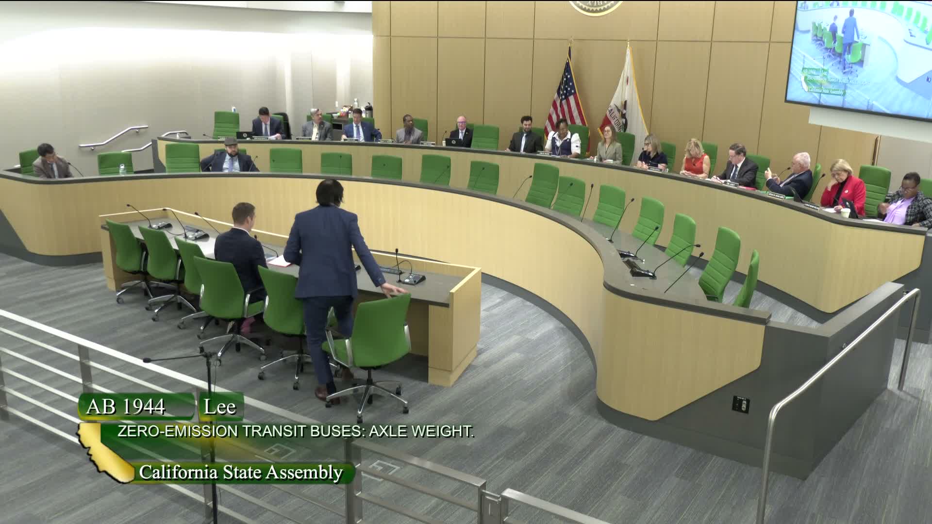 Panel approves bill to create statewide registry of transit stops