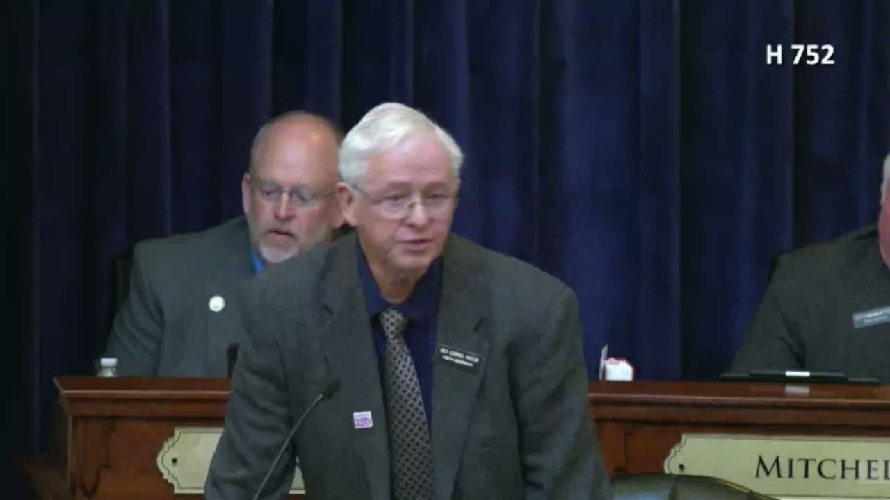 House passes bill making knowing entry into opposite-sex public restrooms a crime after hours of debate