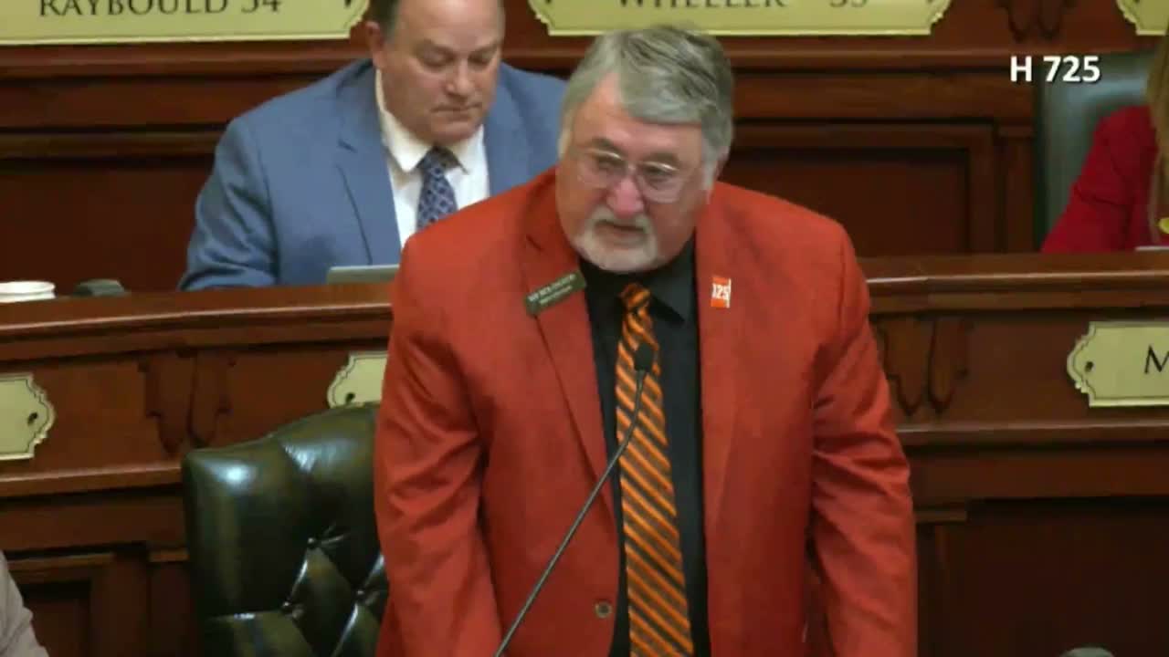 House floor debates allowing cities to join state employee health plan