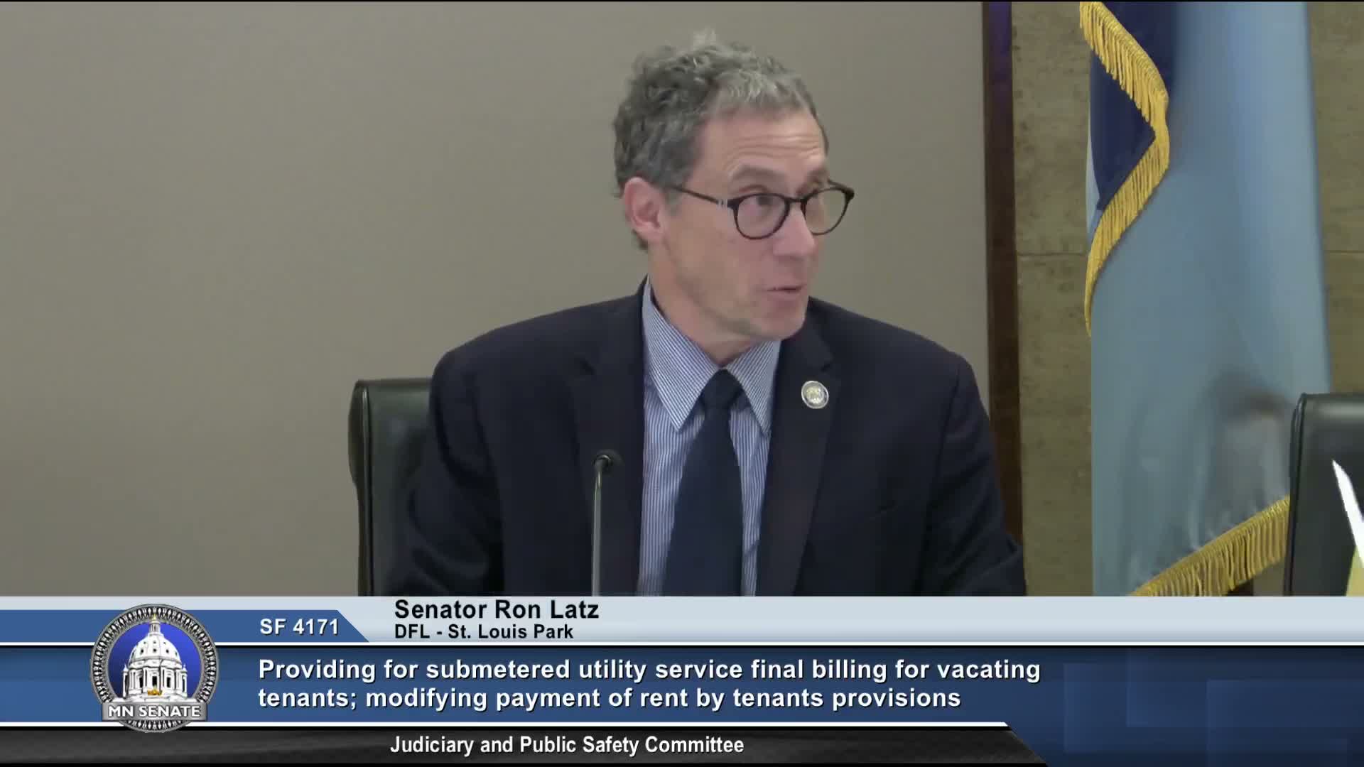 Committee advances SF 4171 to clarify prorated utility billing and require portal alternatives for tenants