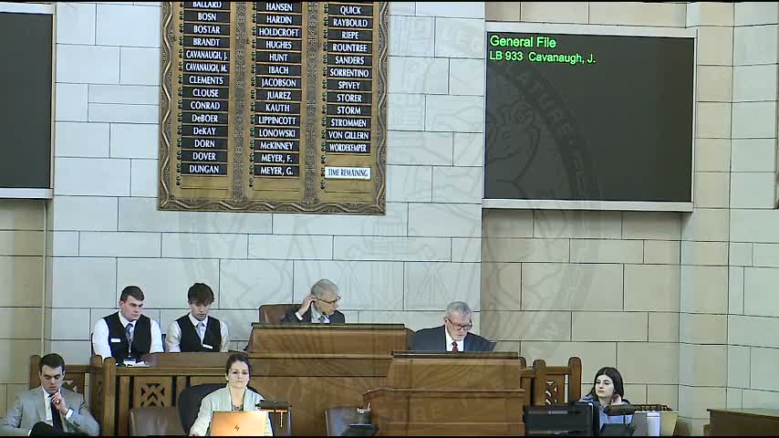 Nebraska Senate advances bill to shield doctors who recommend medical cannabis amid debate over patient safeguards