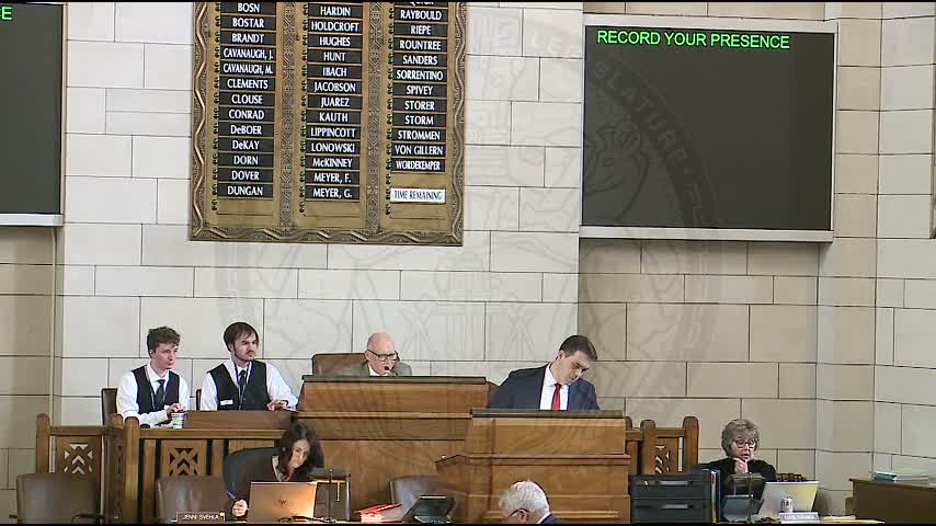 Nebraska senators advance job‑search bill after heated debate over "ghosting" penalties