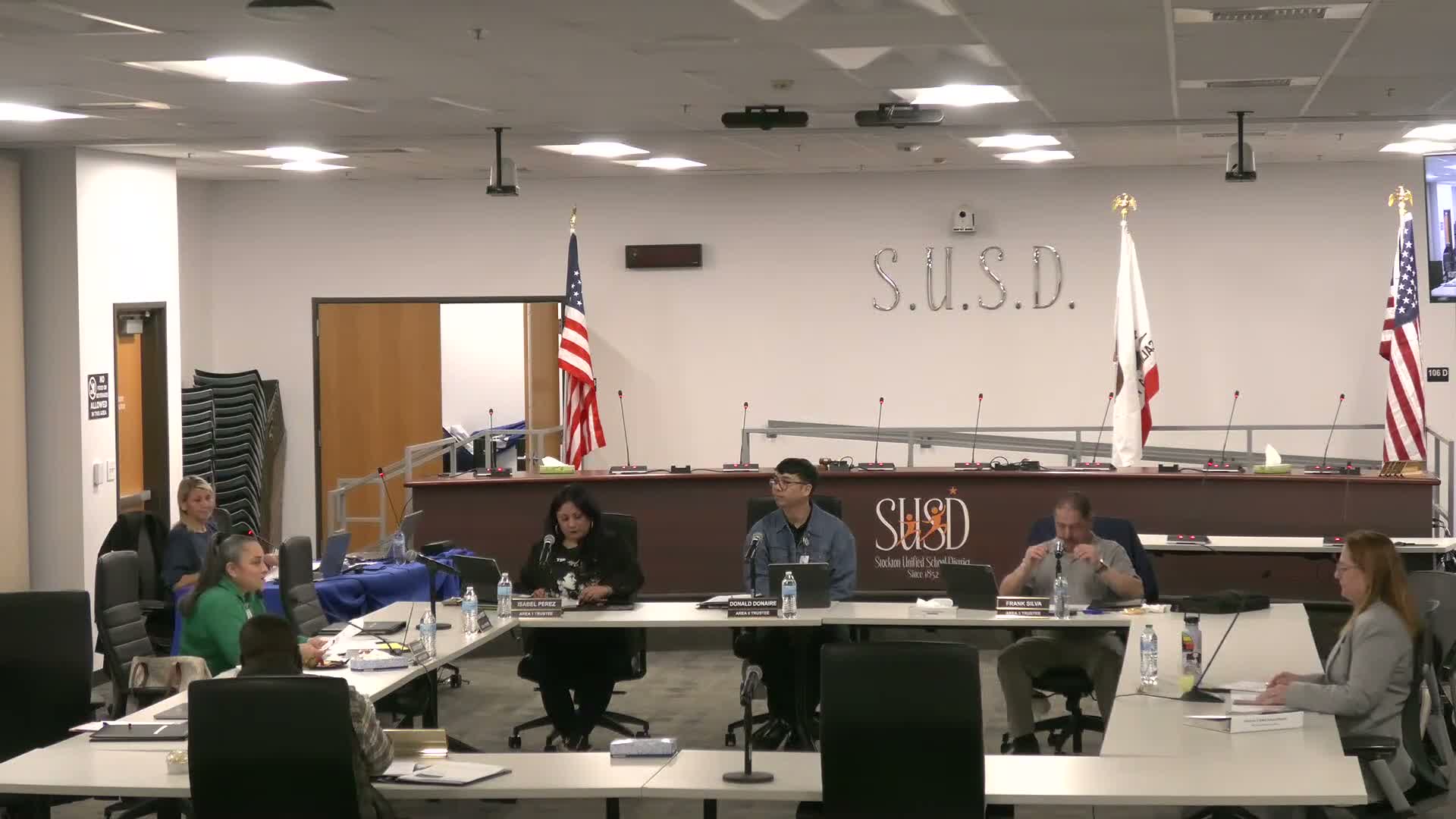 Trustees get Brown Act refresher; presenter warns that email, texts and social-media interactions can create unlawful 'serial meetings'