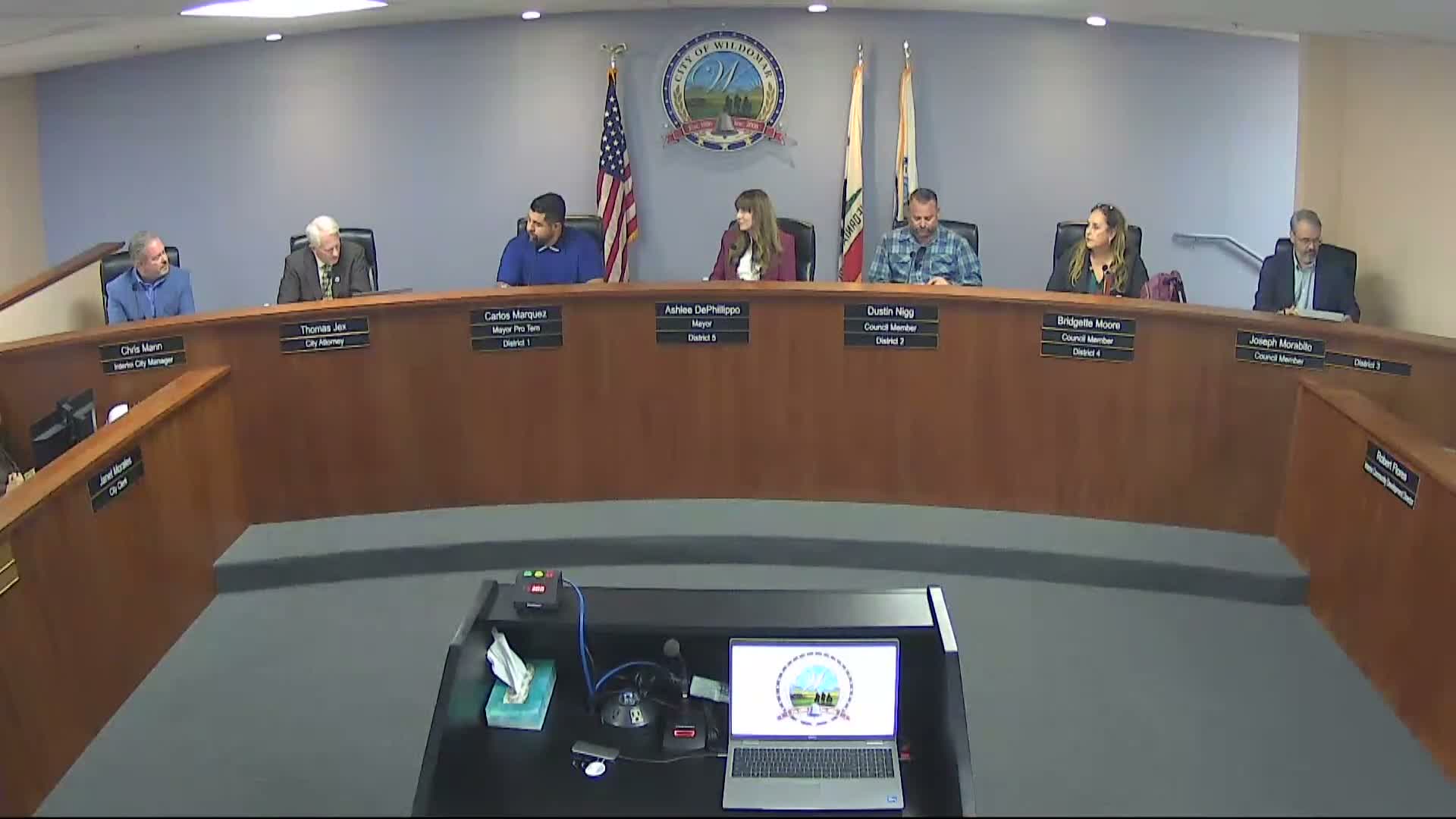 Wildomar City Council approves employment agreement, names Chris Mann city manager