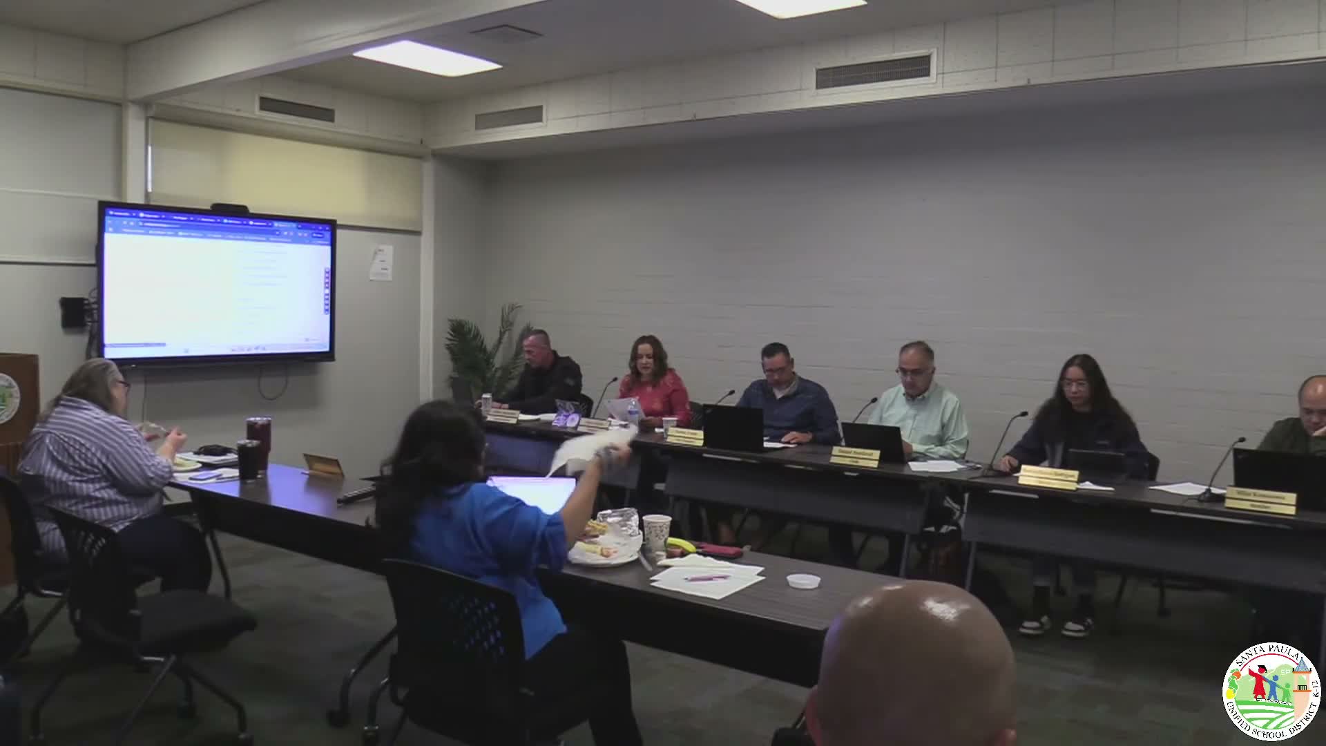 Santa Paula Unified trustees start strategic-planning workshop, press for measurable goals and budget alignment