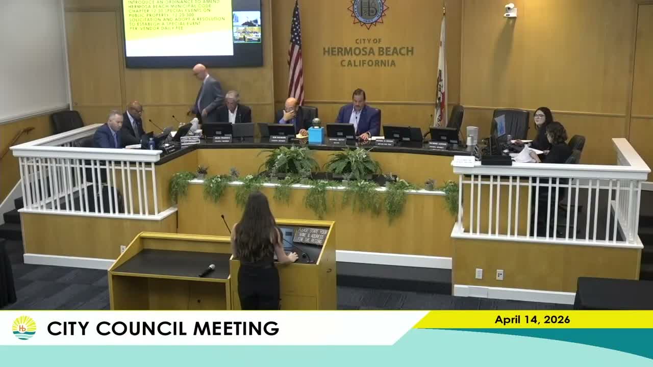 Council adopts beach vendor daily fee to allow event-related sales, votes 4-1