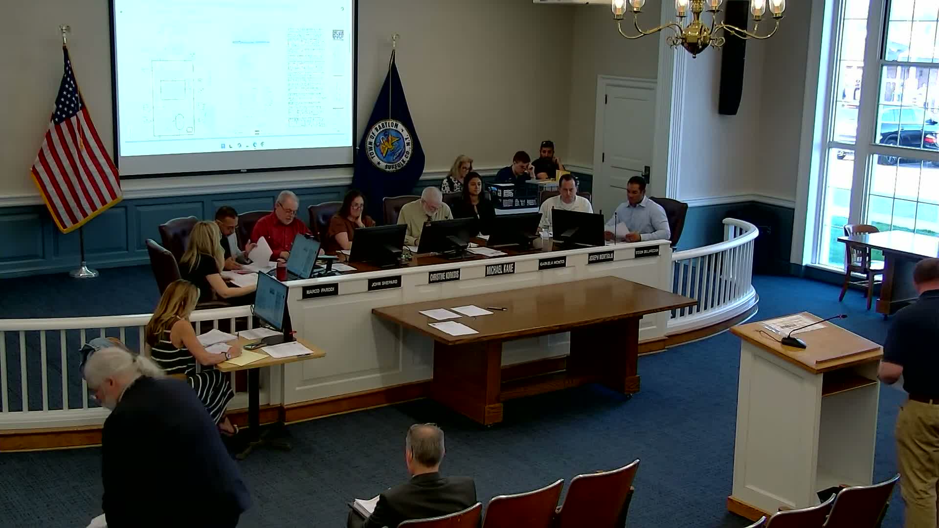 Deer Park warehouse plan presented to Babylon zoning board; decision reserved