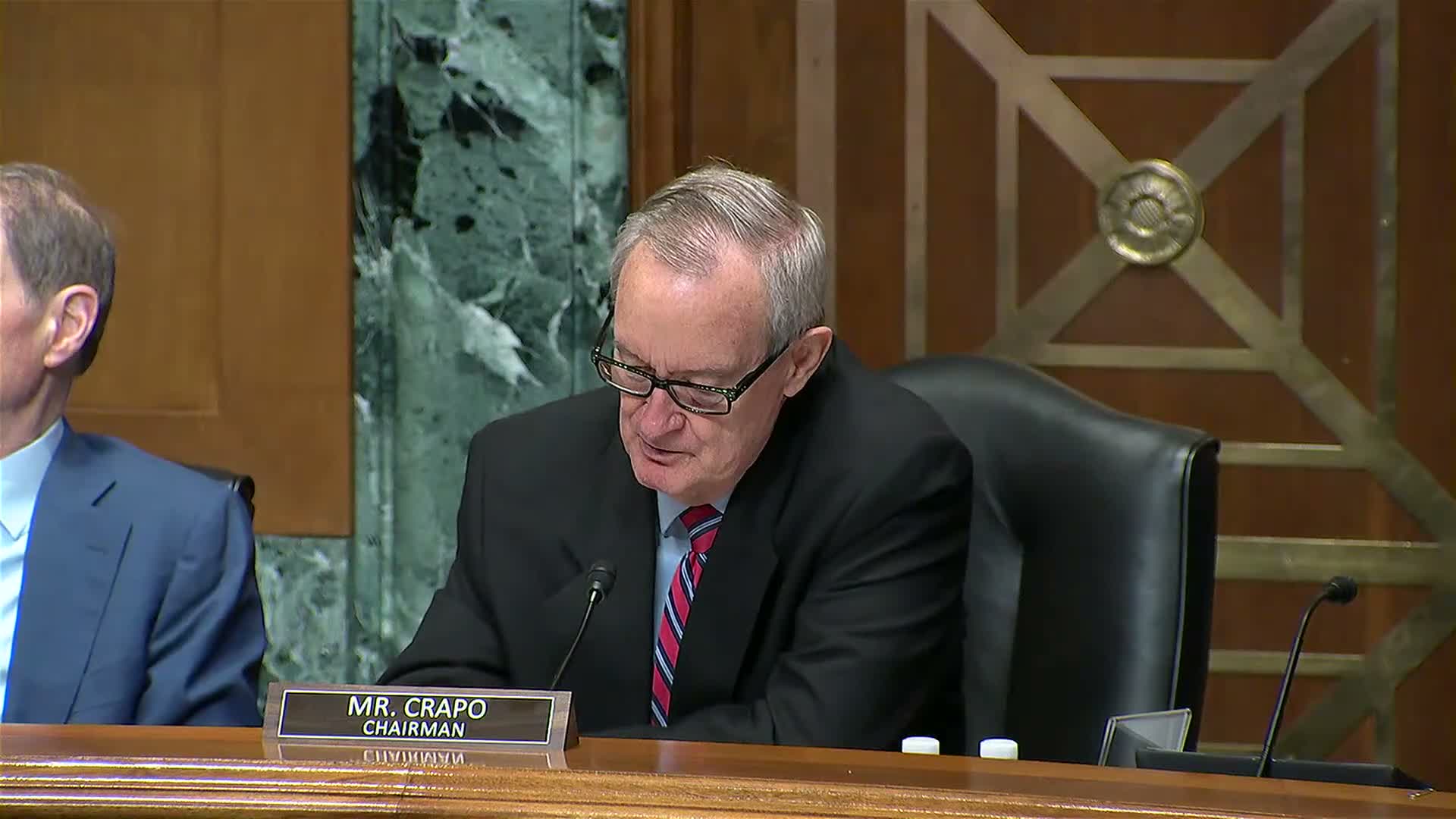 Senators fault layoffs and 'direct file' pause as taxpayers face longer waits despite faster refunds