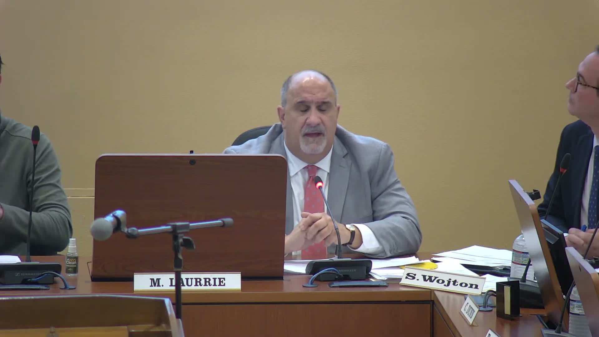 Niagara Falls school staff present $211.26 million budget that would use reserves and hold tax levy flat