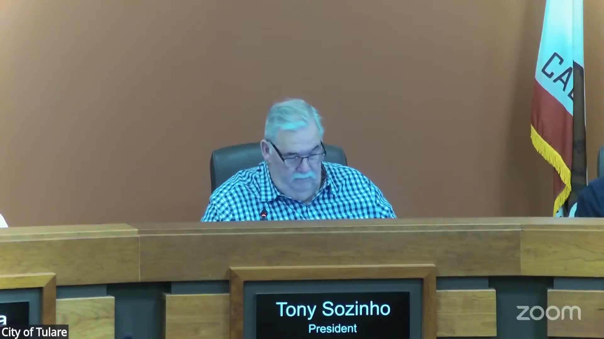 Board accepts draft wastewater treatment plan, authorizes RFQ to design oxidation ditch