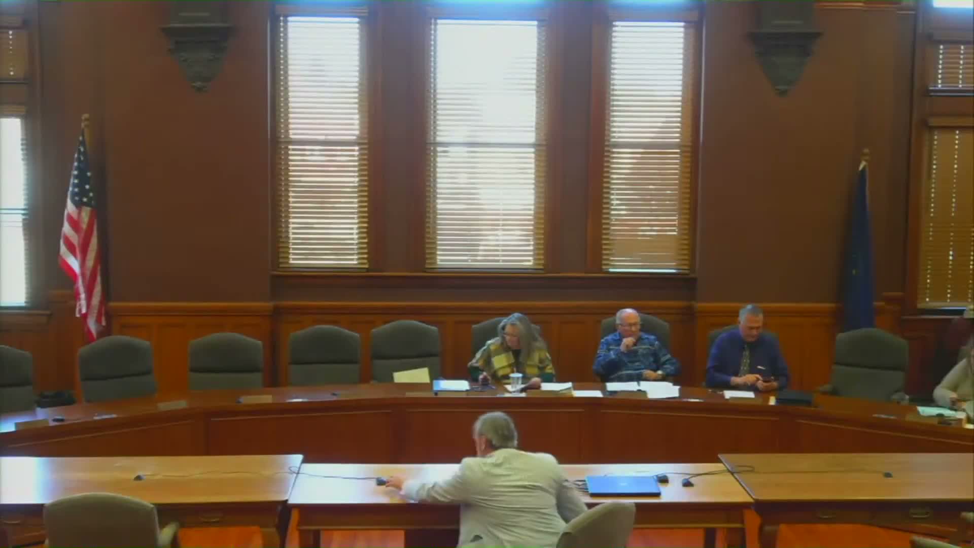 Residents press Pulaski County commission for transparency on solar projects amid fiscal estimates