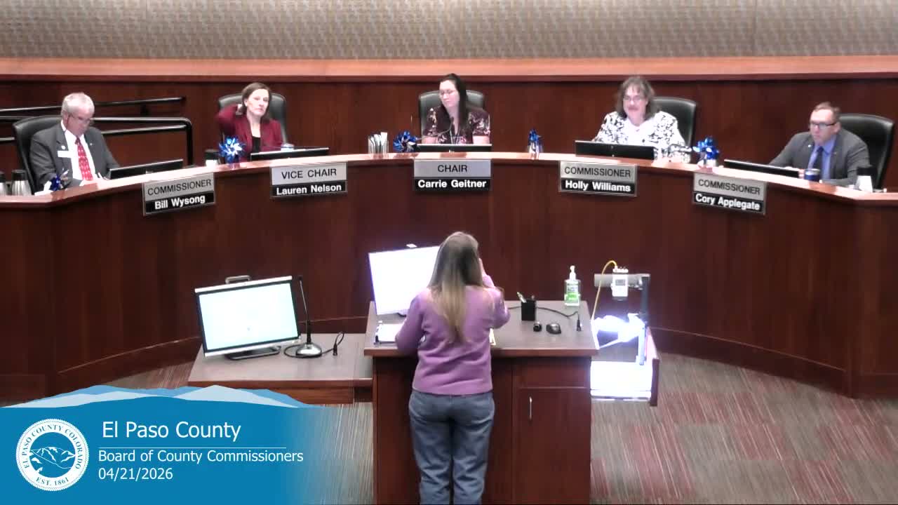 Residents urge commissioners to weigh water, traffic and procedural concerns over proposed Buc-ee’s site