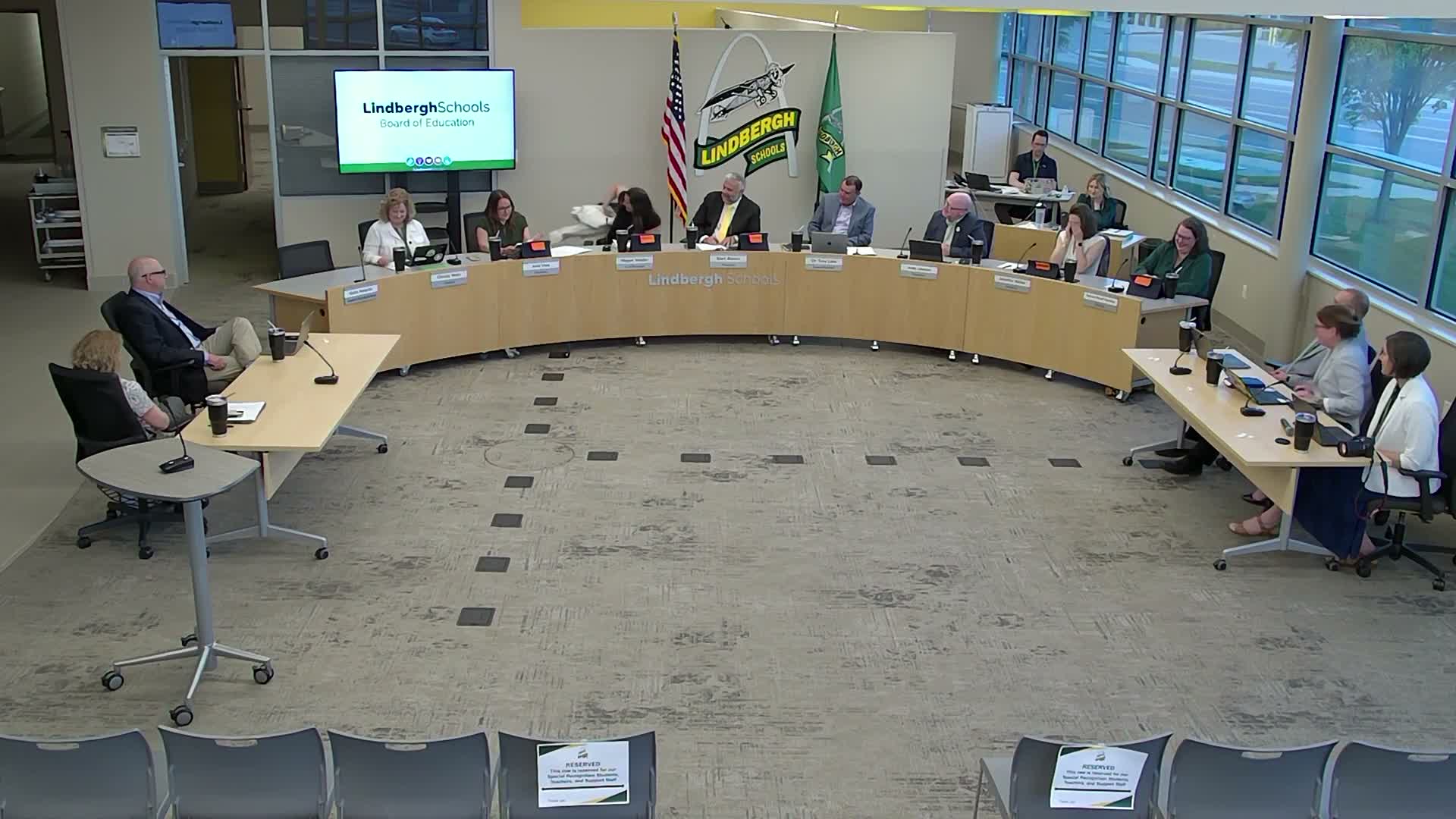 Board members warn of state funding shortfalls and proposed education bills at Lindbergh Schools meeting