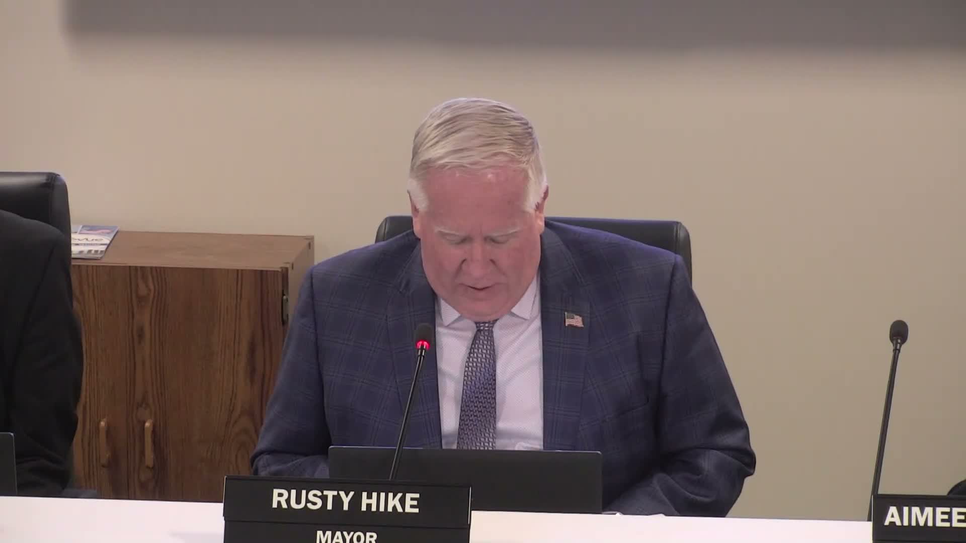 Bellevue council approves multiple ordinances, event permits and routine contracts in unanimous vote package