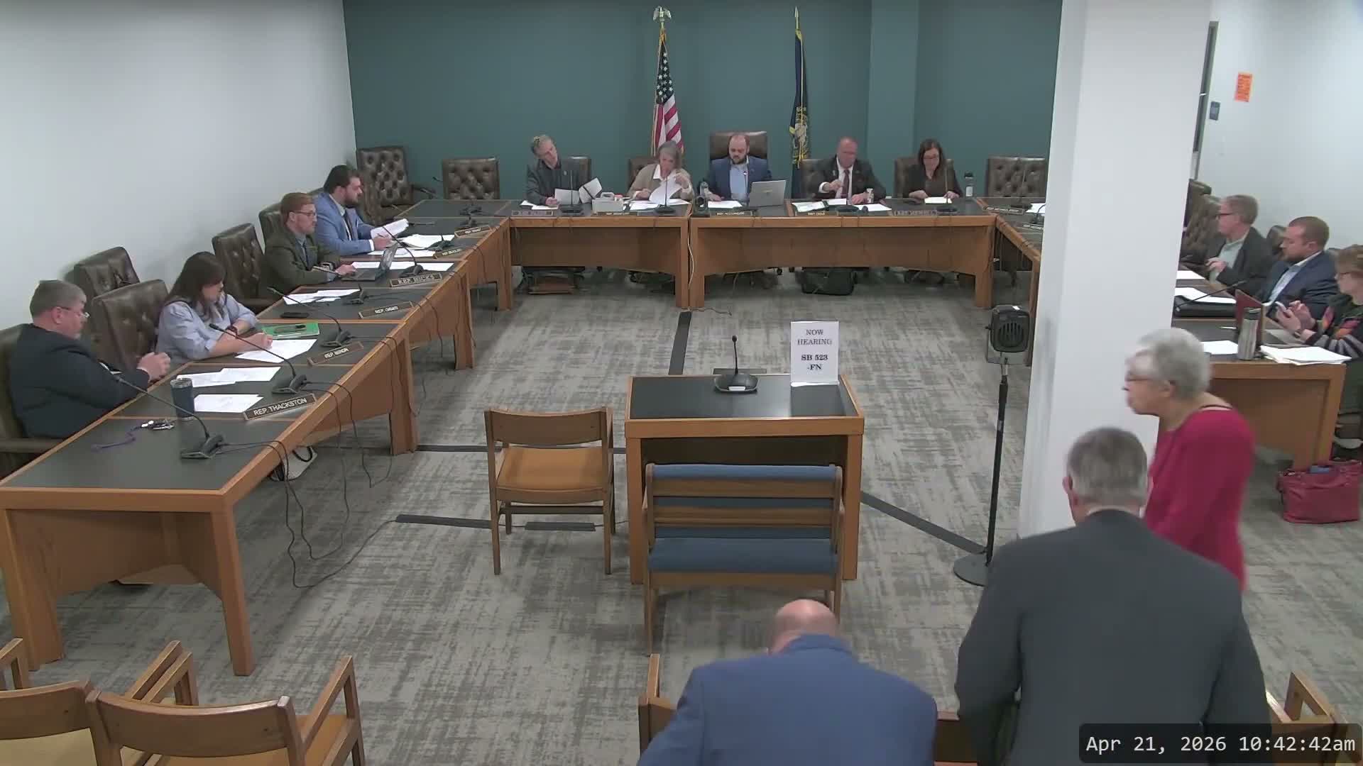 Committee approves amendment to condo chapter in SB 415 and places bill on consent