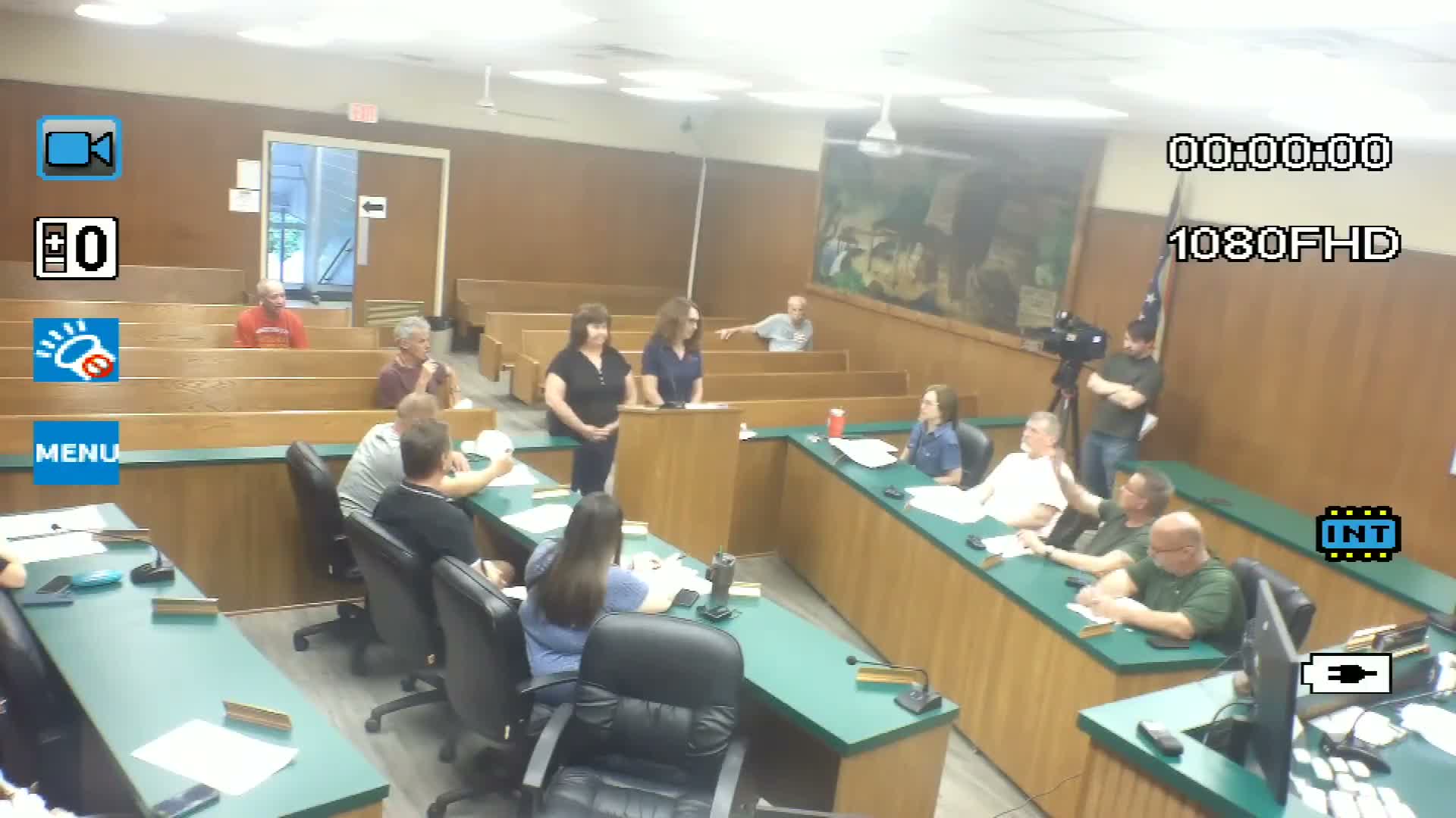 Republic Services representatives introduce themselves to Struthers council, confirm five-year extension and clarify bulky-item pickup