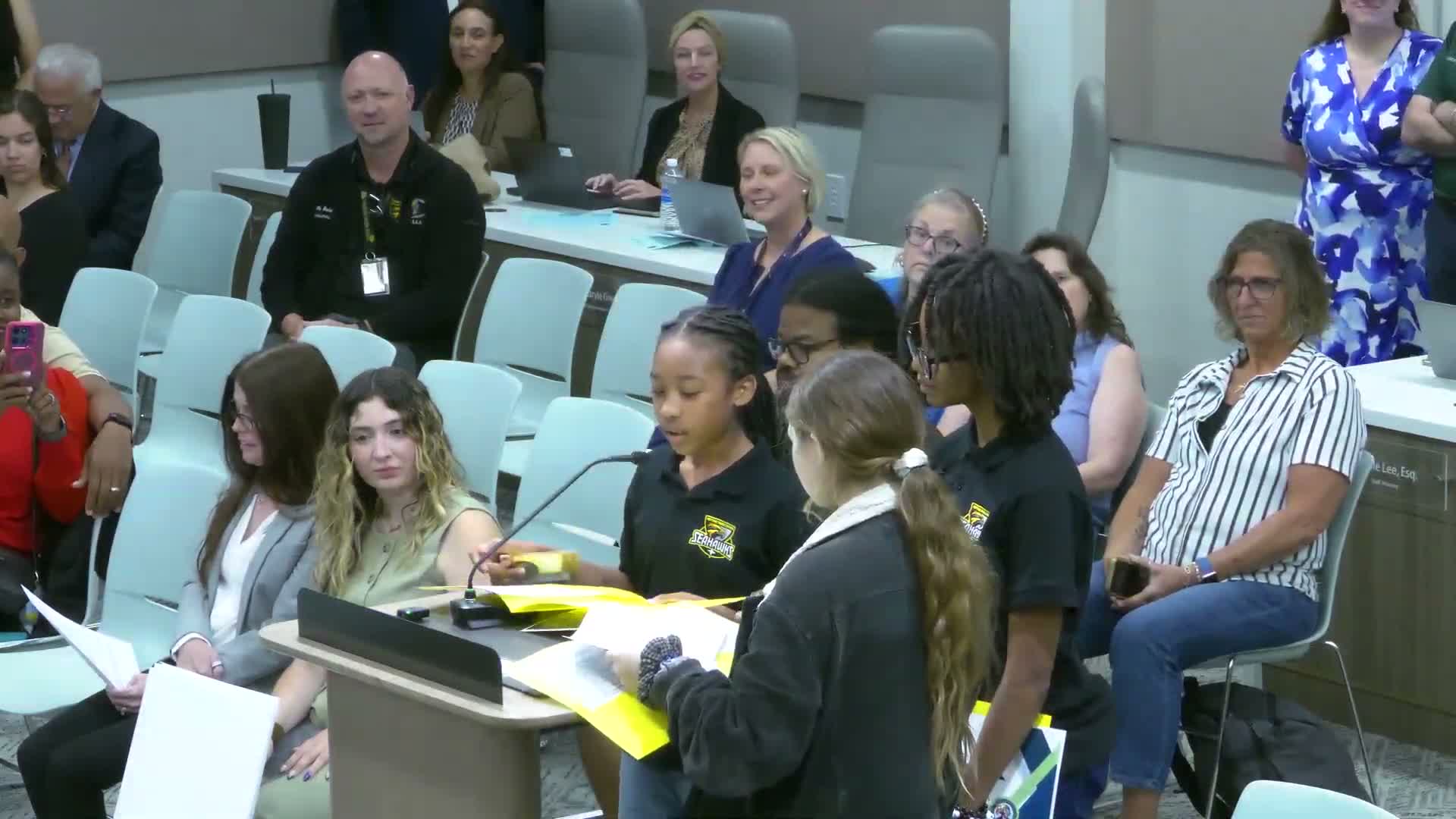Neptune Middle School students urge Osceola board to require middle‑school recess