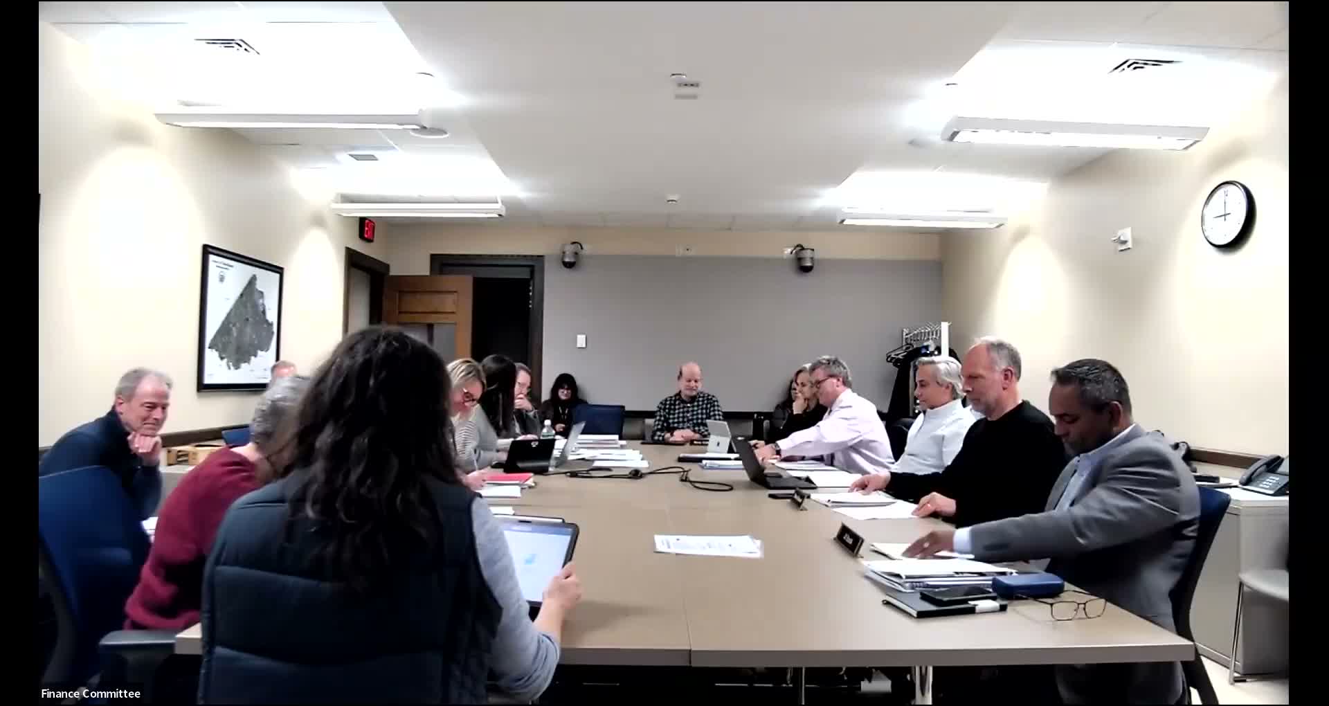 Needham finance panel pauses on $8.2M quiet‑zone plan after questions on cost growth and MBTA commitments