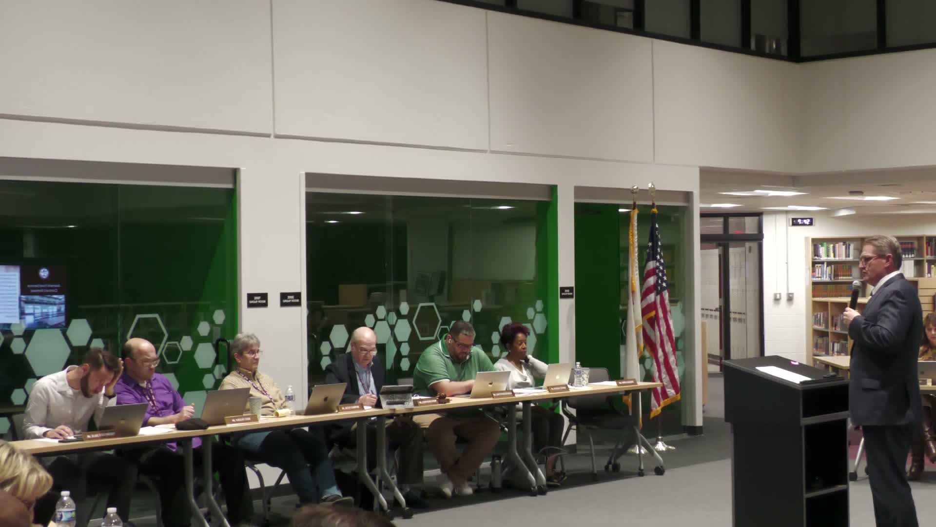 District reports 4.1% increase in Aramark food-service renewal; staff comfortable with change