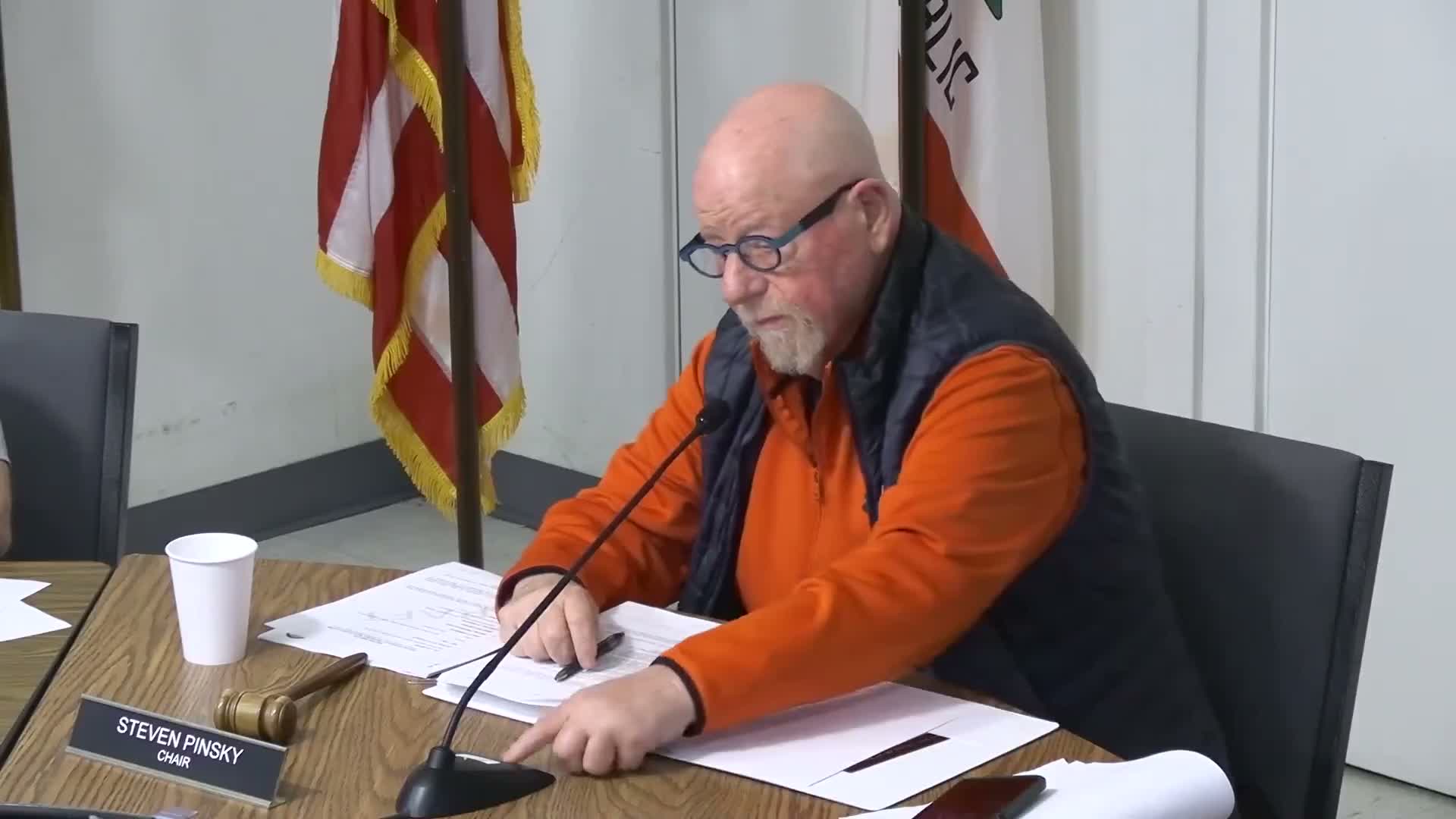 Calistoga planning commission asks applicant to redo gas-station canopy design, citing gateway concerns