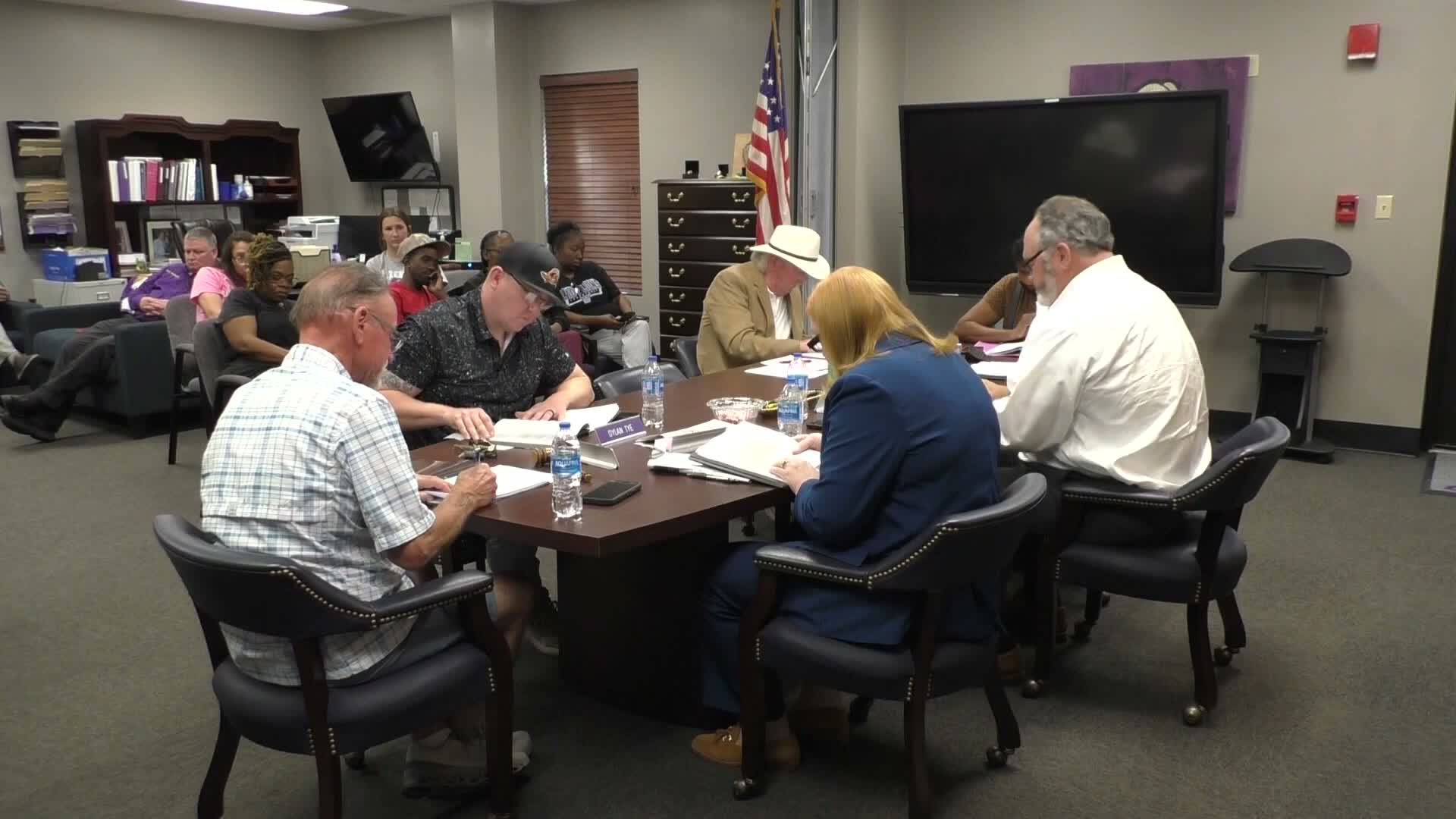 Board approves technology, curriculum and energy payments, plus virtual‑learning bill