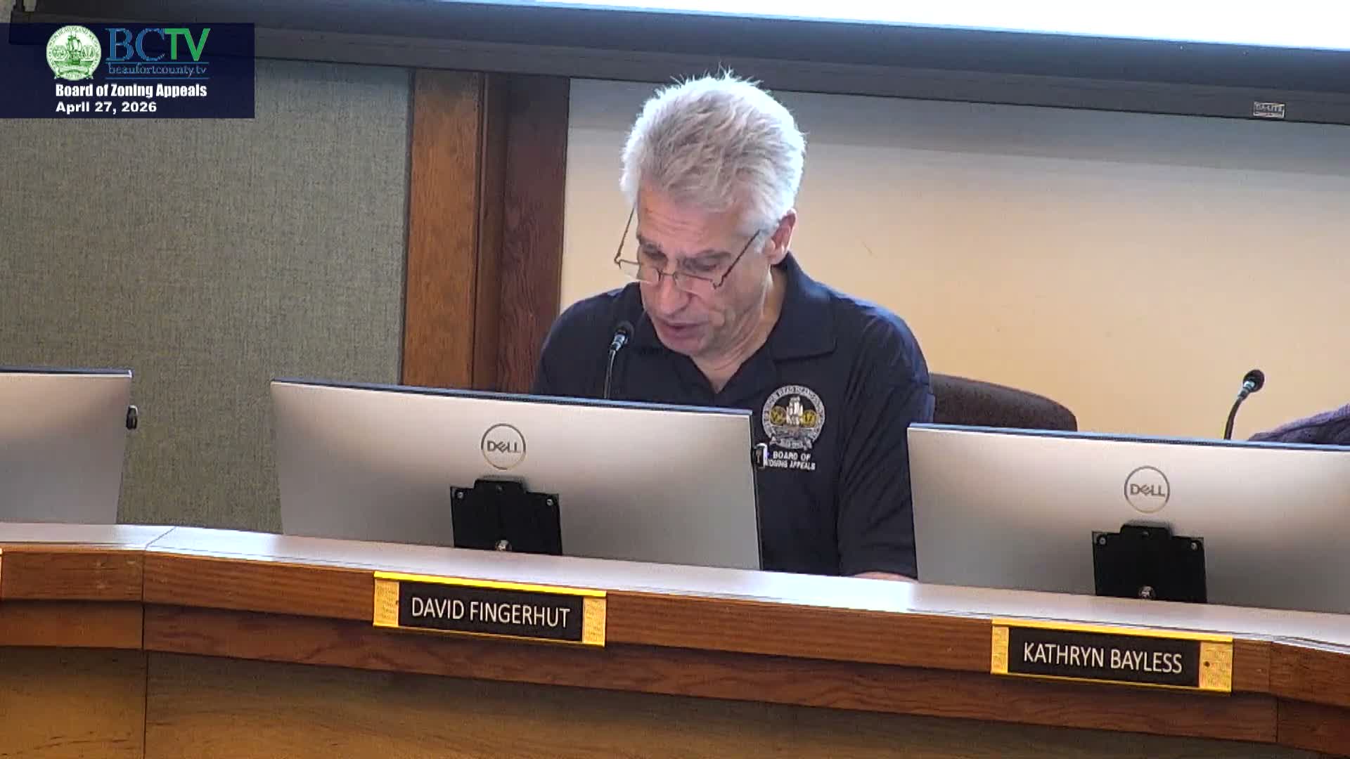 Board grants variance to remove 36‑inch live oak at 12 Heath Drive, defers mitigation to Palmetto Dunes