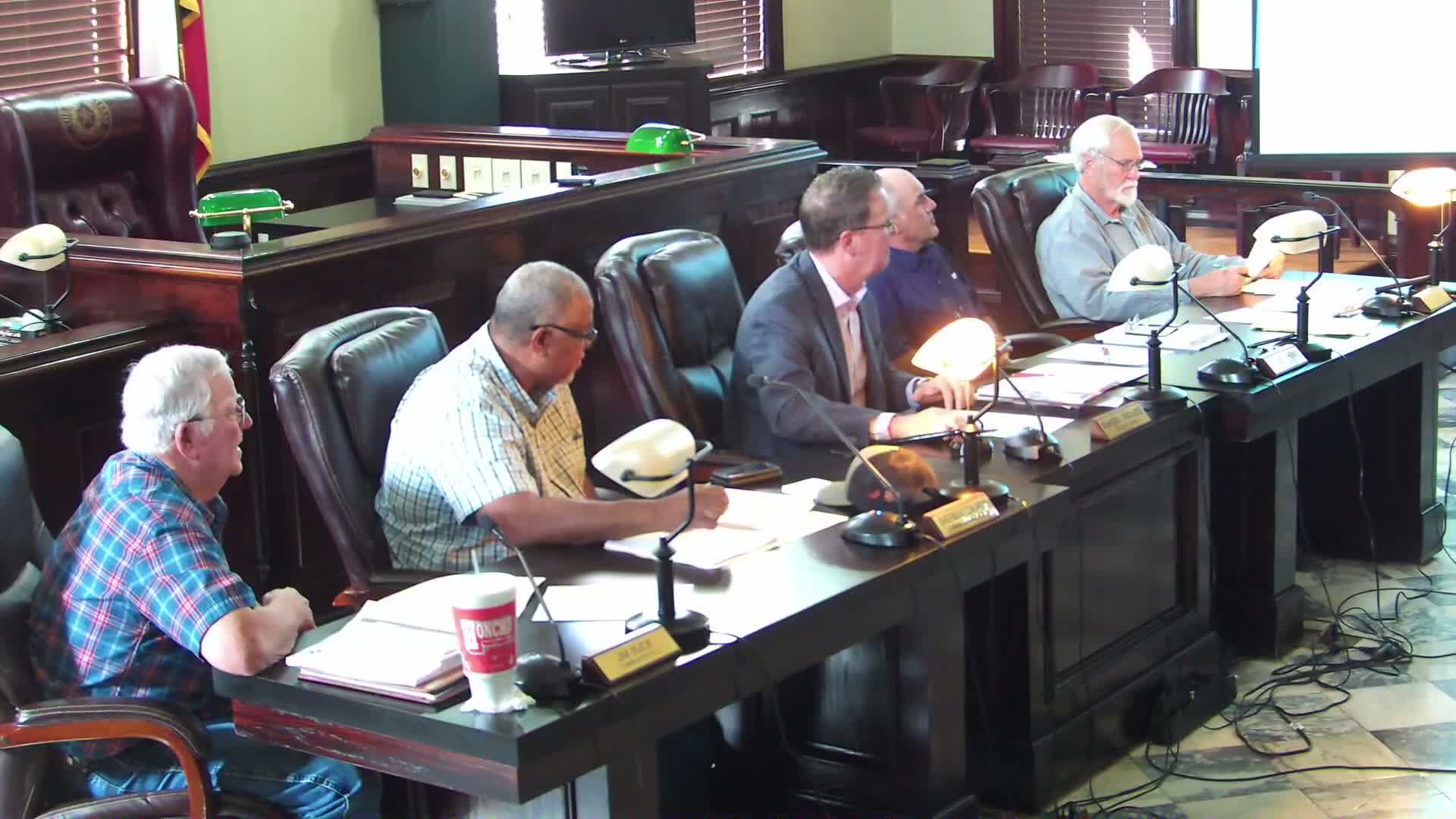 Erath County audit shows higher assets, auditor flags internal-control and single-audit reports