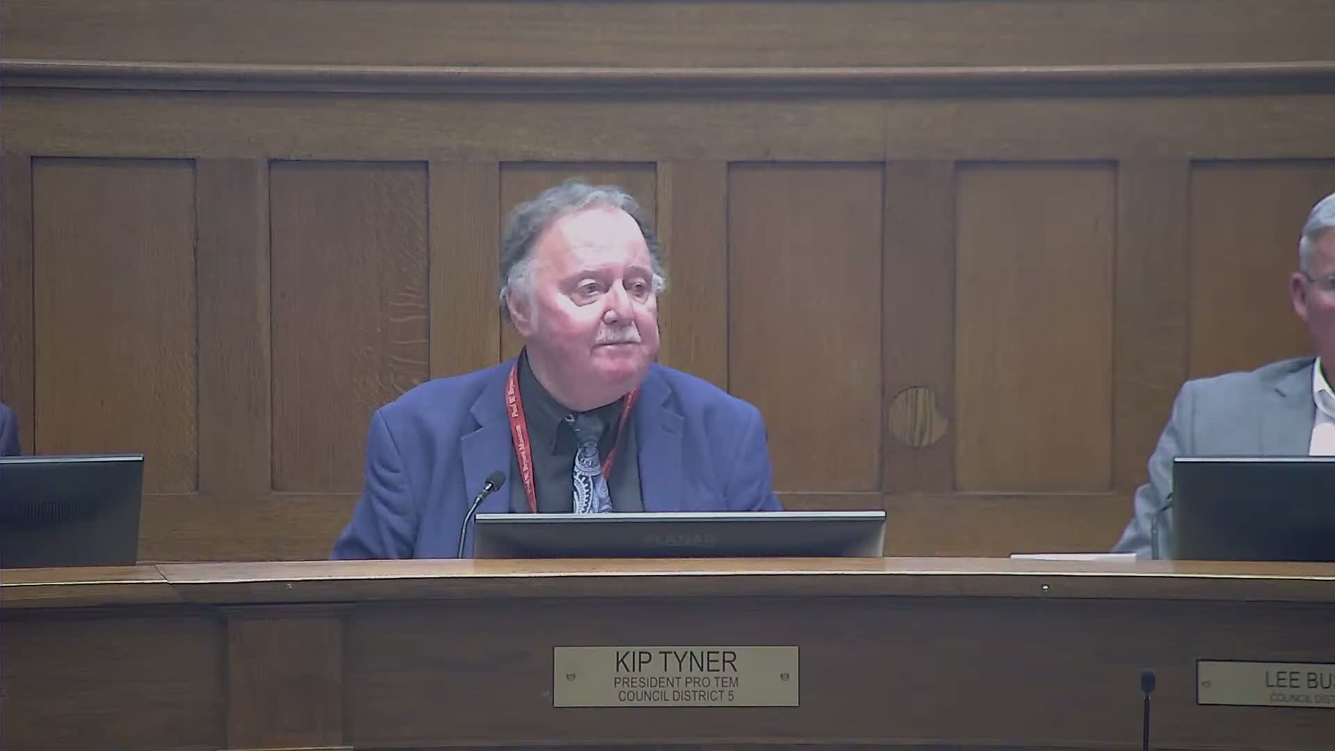 Council approves bond warrants, multiple contracts and code changes; demolition ordered for one unsafe property