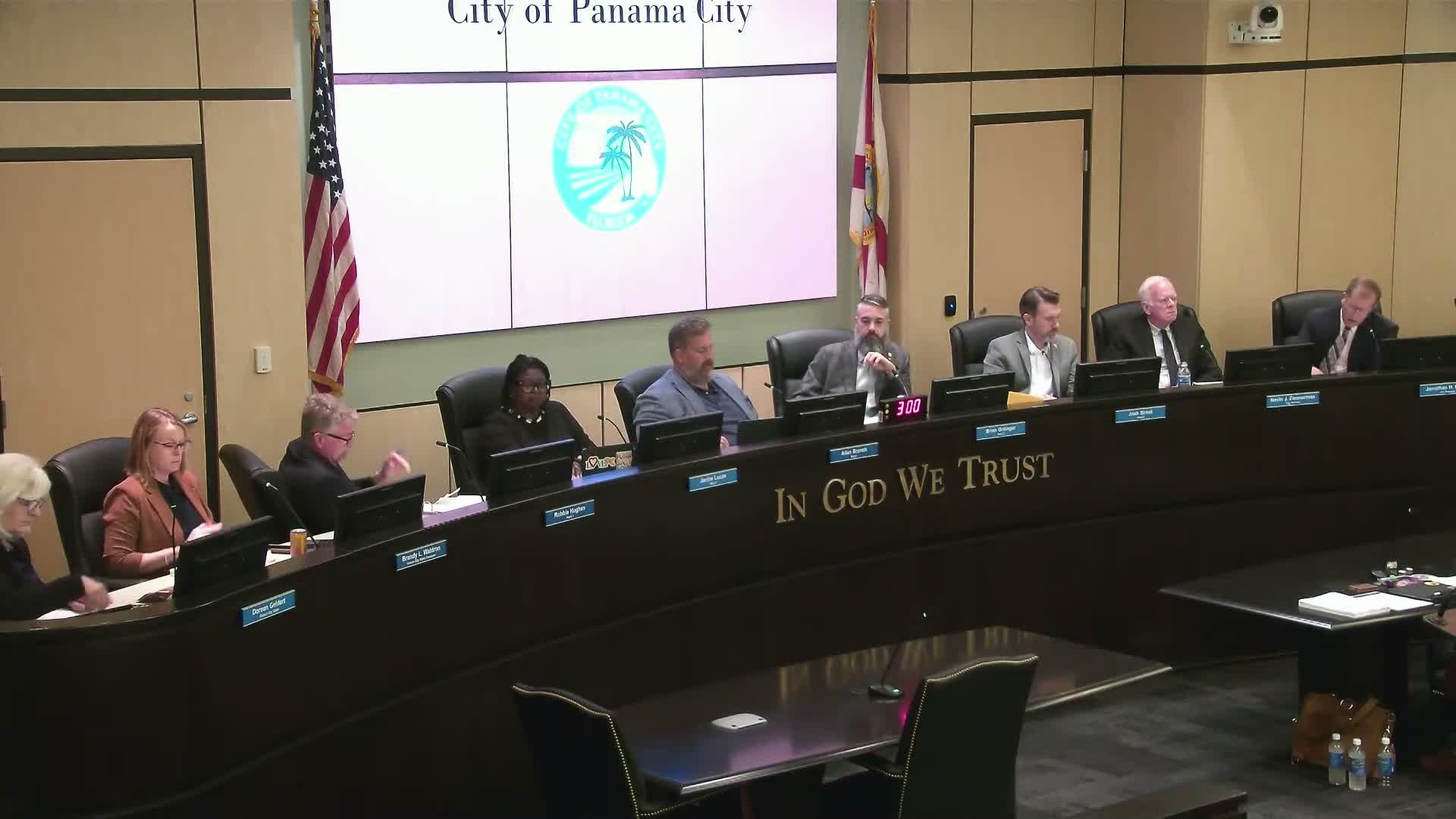 Panama City commissioners push staff for faster land‑disposition options to spur affordable housing