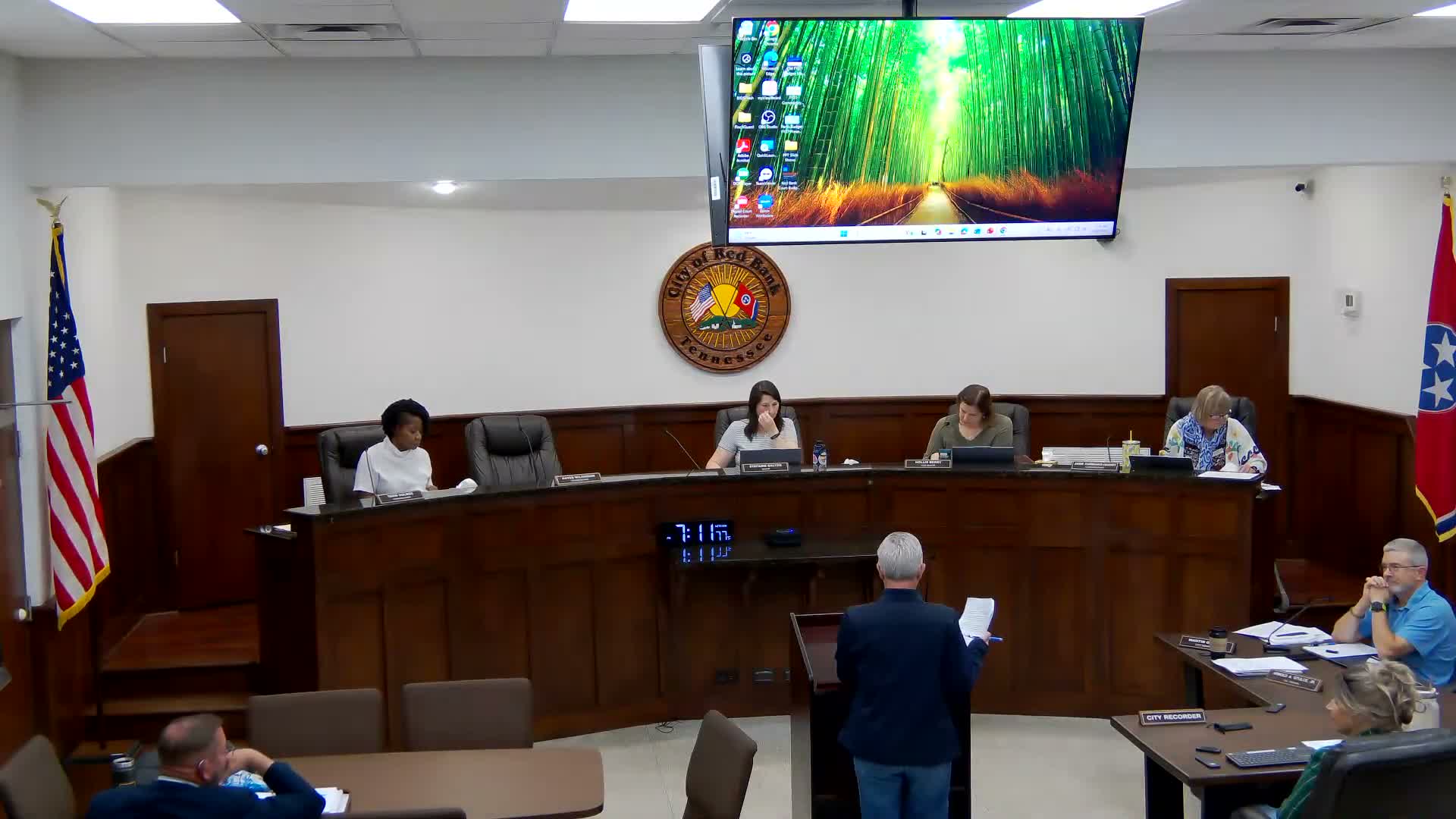 Red Bank staff propose sunsetting city subsidy to CARTA paratransit; commissioners debate alternatives