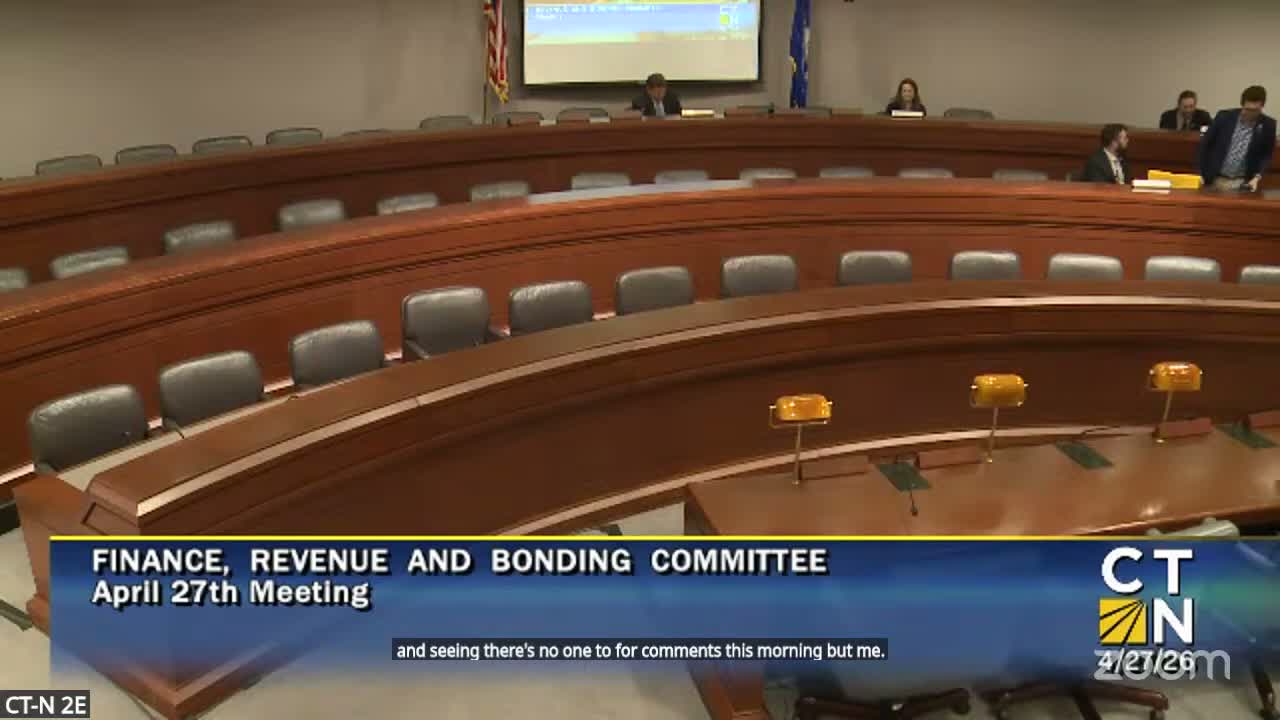 Committee advances bill supporting commuters and microtransit services to the floor