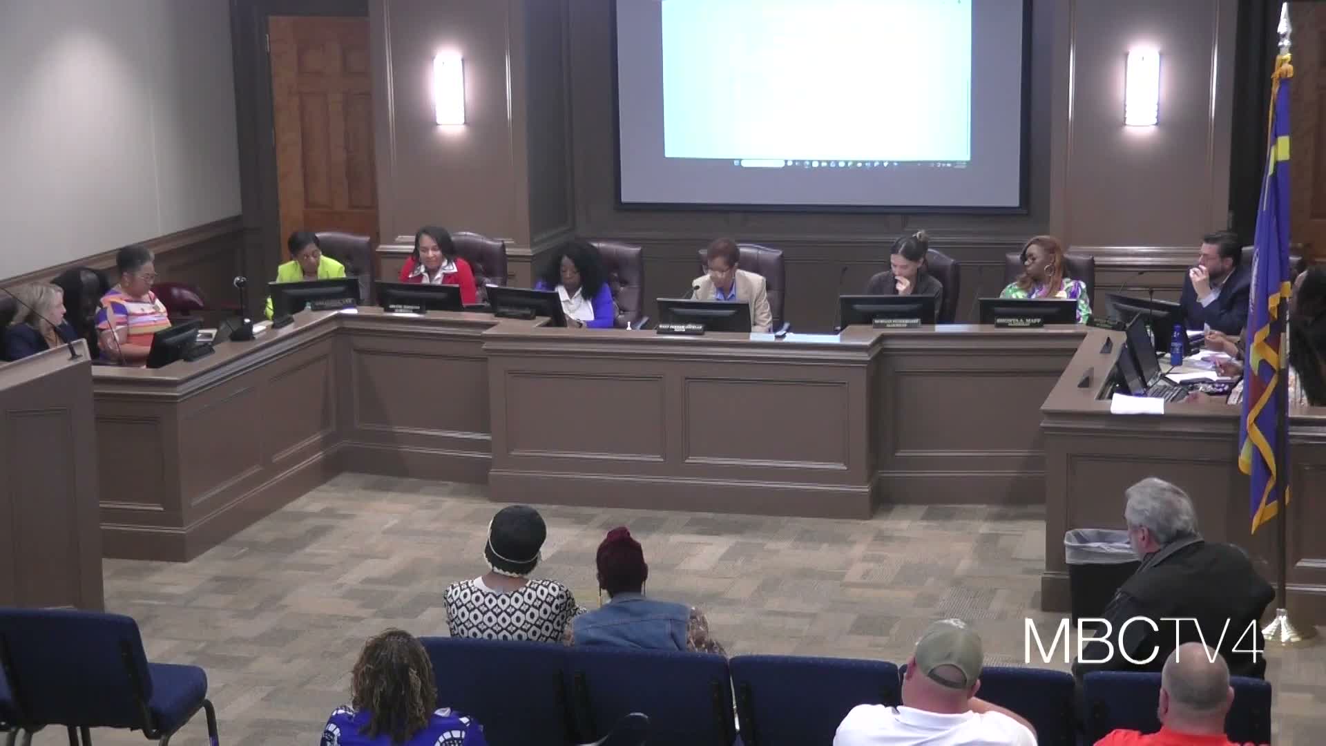 Council hears concerns about late audit; interim staff say audit delay due to turnover, then adjourn