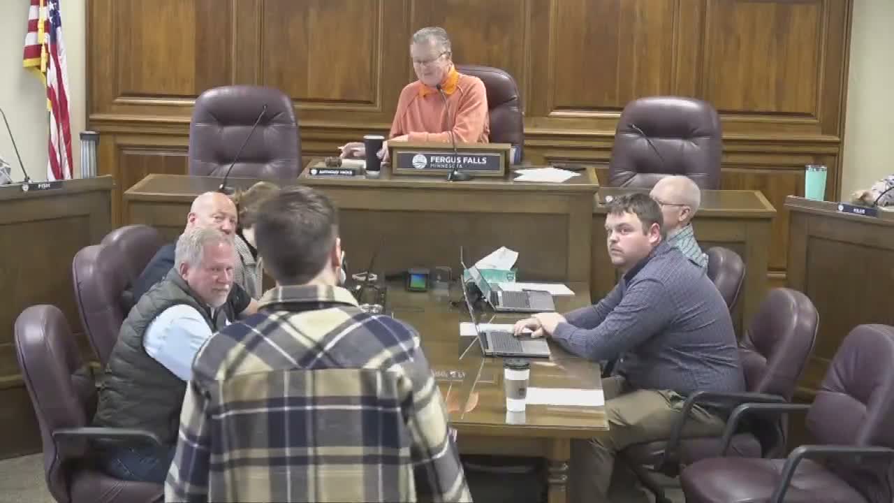 Fergus Falls staff outline timeline for Highway 210 interchange, Cleveland Avenue work and lead‑line replacements